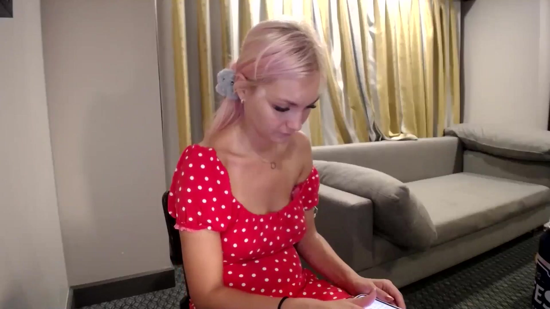 Gallery image thumbnail from AlissyaMay's myfreecams stream on, 08/19/2024, 01:09 image 5 of 20
