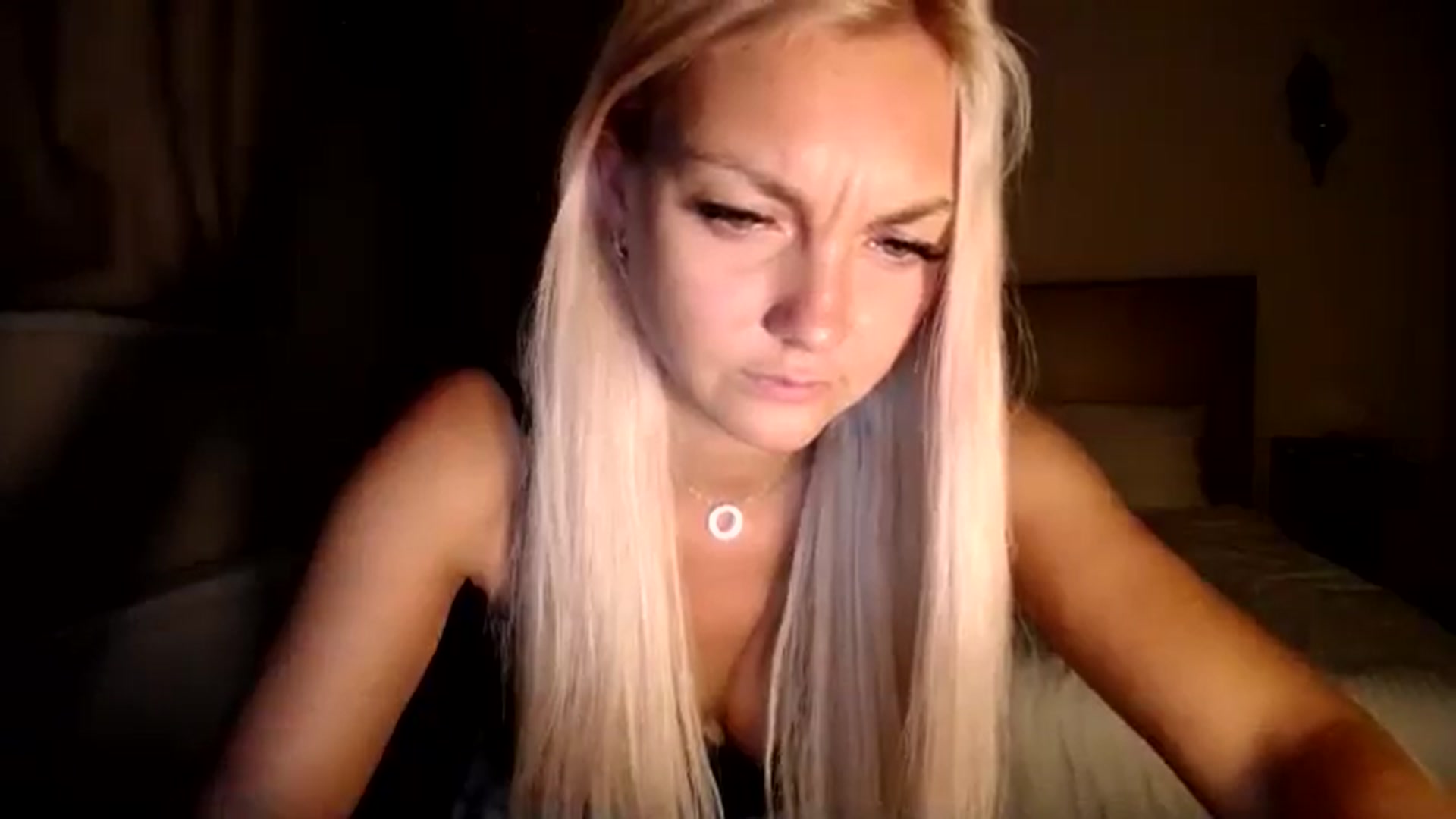 Gallery image thumbnail from AlissyaMay's myfreecams stream on, 08/22/2024, 24:00 image 11 of 20