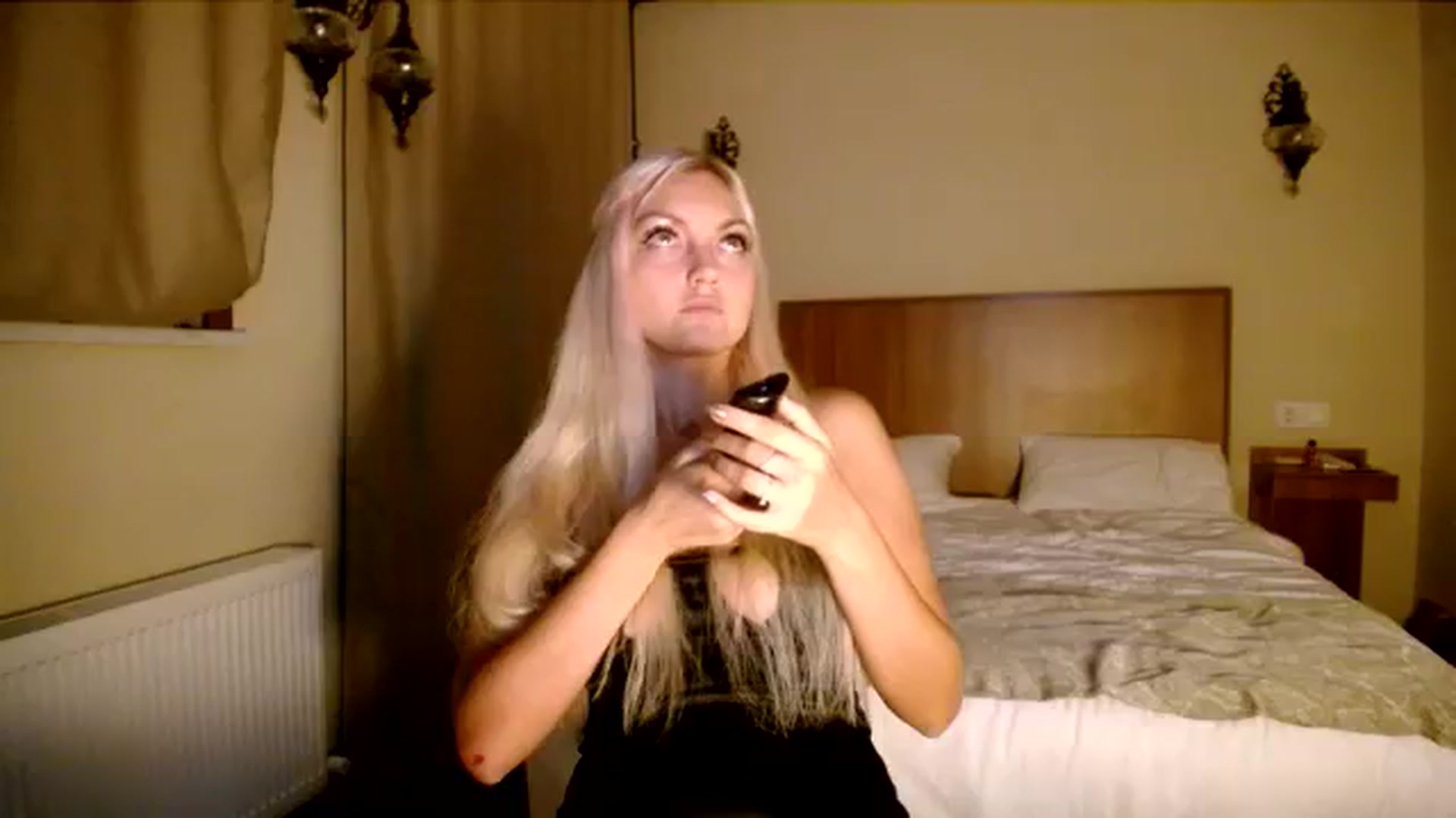 Gallery image thumbnail from AlissyaMay's myfreecams stream on, 08/22/2024, 19:55 image 5 of 20