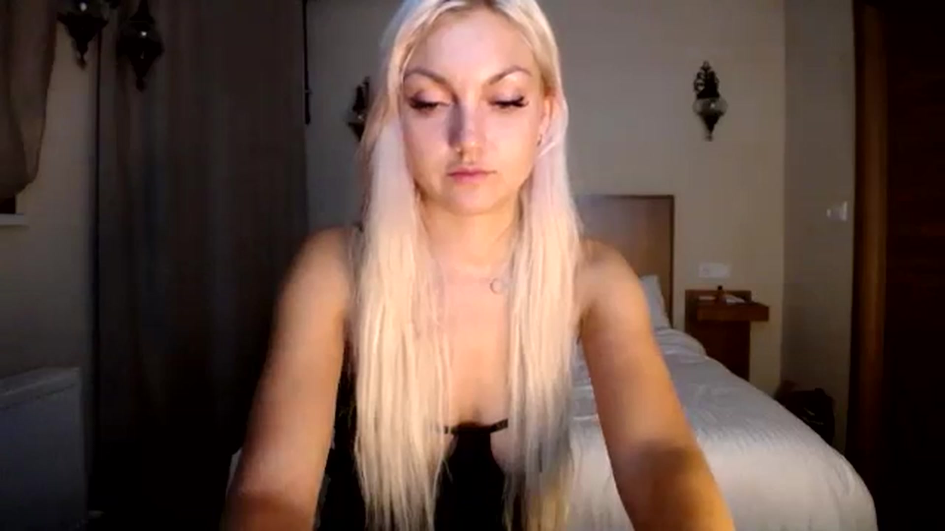 Gallery image thumbnail from AlissyaMay's myfreecams stream on, 08/23/2024, 01:50 image 9 of 20