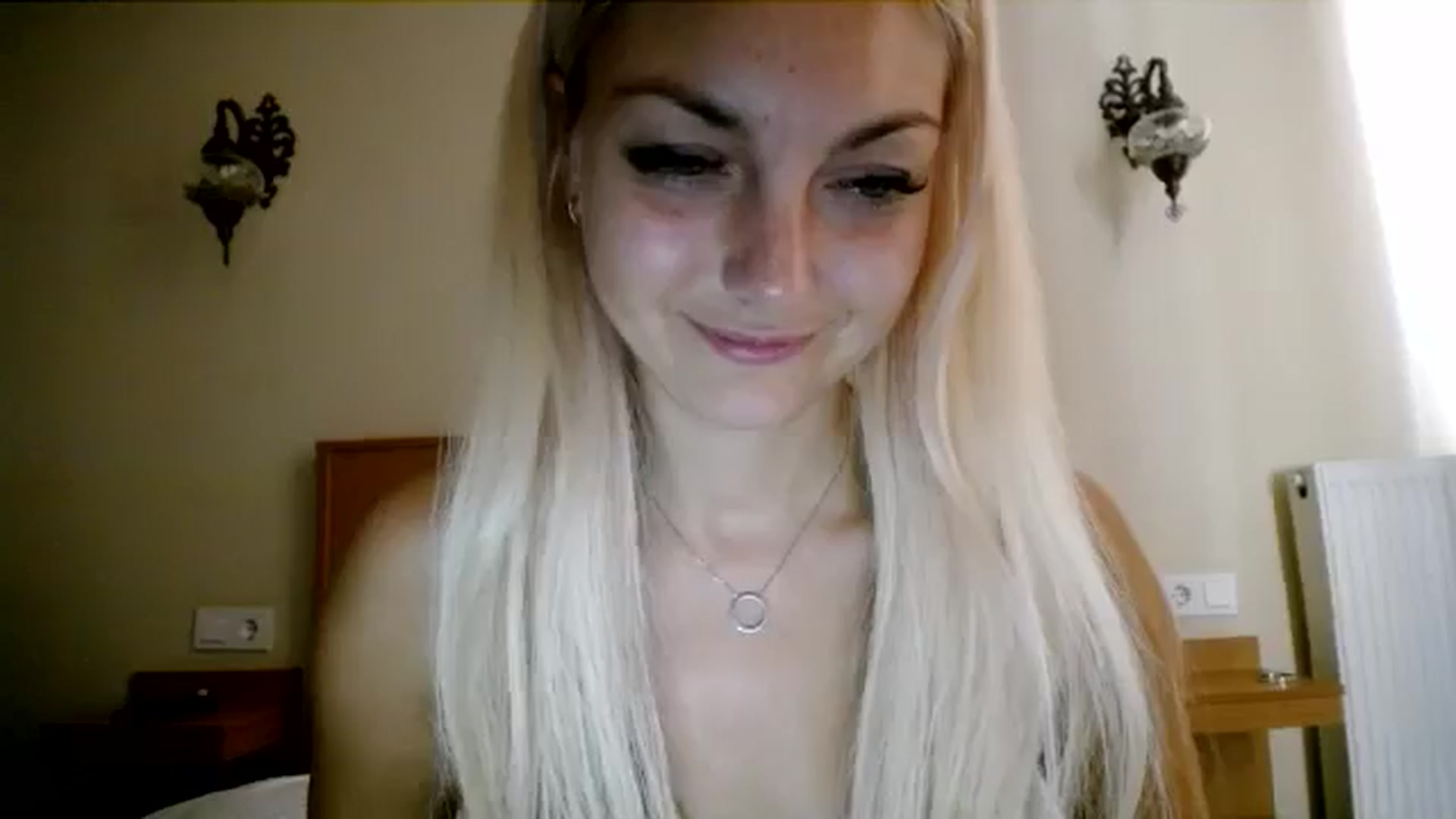 Gallery image thumbnail from AlissyaMay's myfreecams stream on, 08/24/2024, 11:41 image 14 of 20