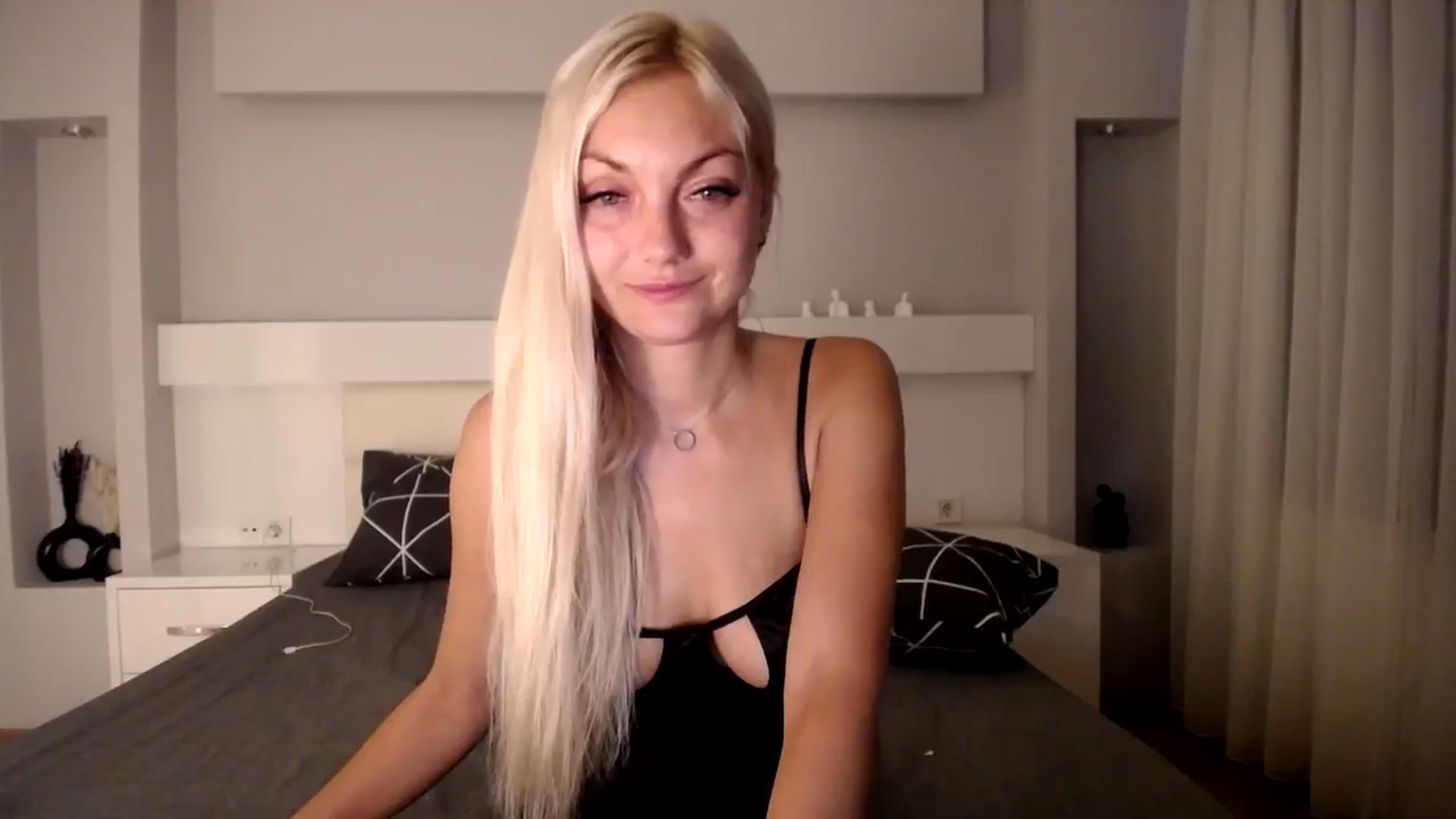 Gallery image thumbnail from AlissyaMay's myfreecams stream on, 08/26/2024, 07:06 image 16 of 20