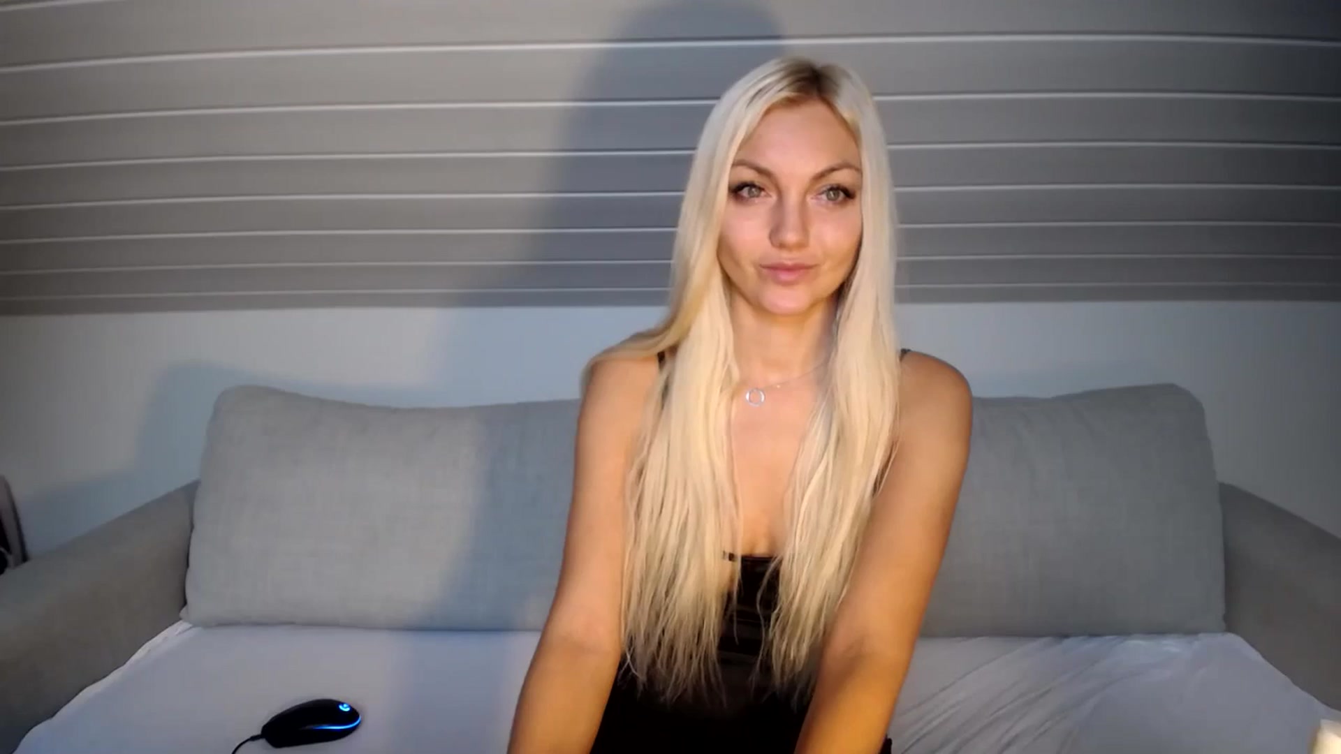 Gallery image thumbnail from AlissyaMay's myfreecams stream on, 09/09/2024, 10:05 image 4 of 20