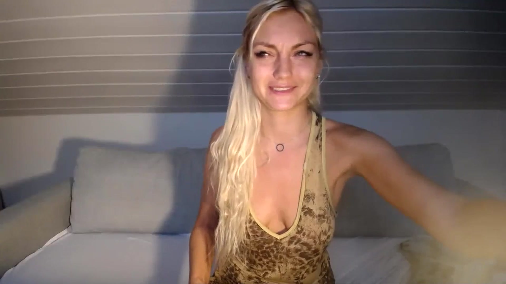 Gallery image thumbnail from AlissyaMay's myfreecams stream on, 09/09/2024, 17:15 image 4 of 20