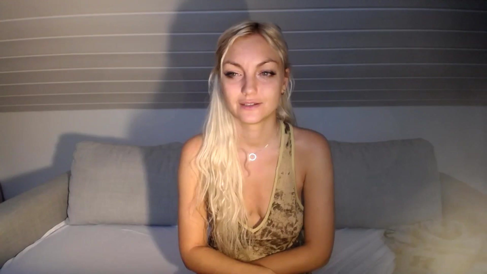 Gallery image thumbnail from AlissyaMay's myfreecams stream on, 09/09/2024, 17:15 image 20 of 20