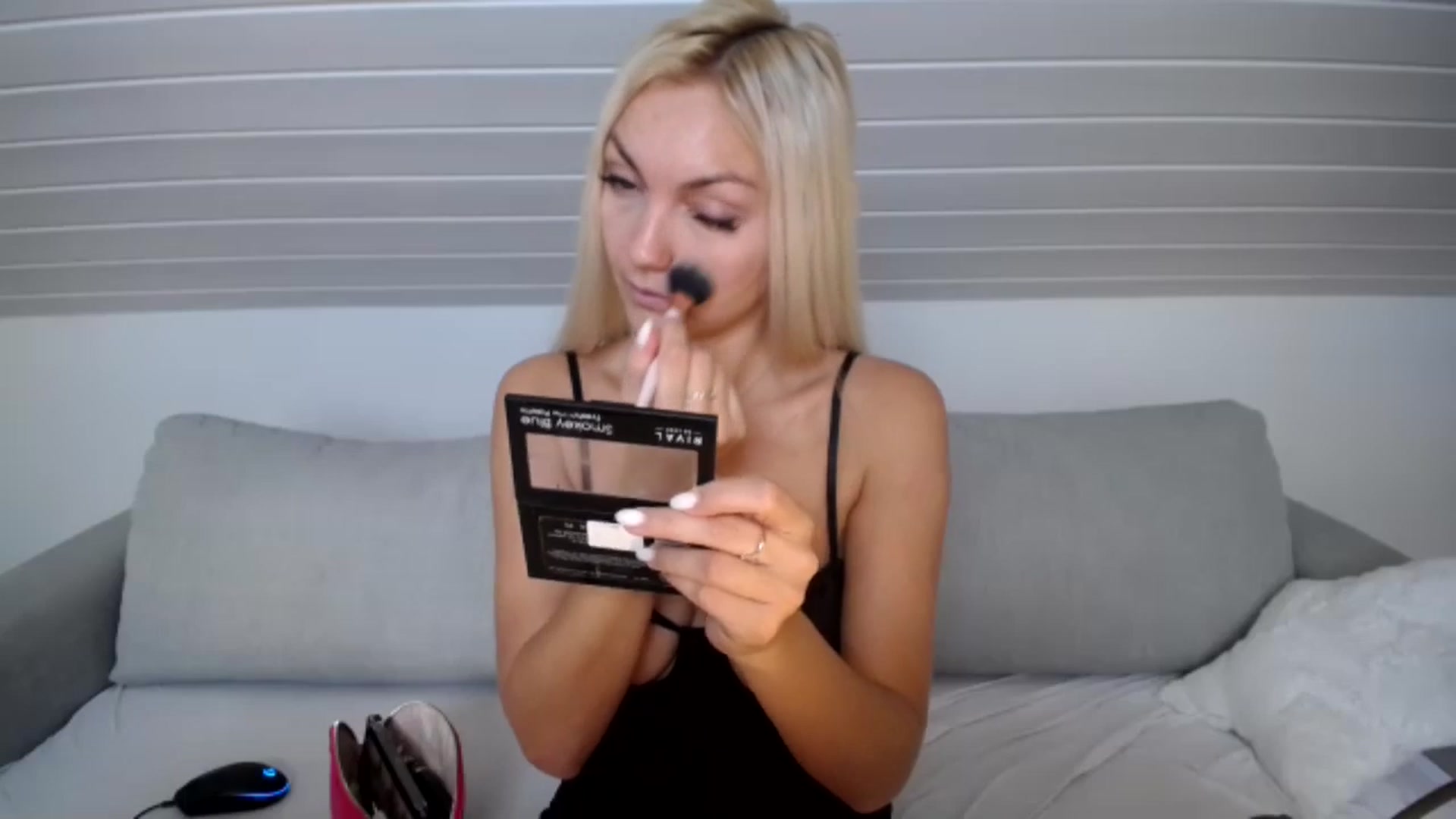 Gallery image thumbnail from AlissyaMay's myfreecams stream on, 09/12/2024, 12:23 image 11 of 20