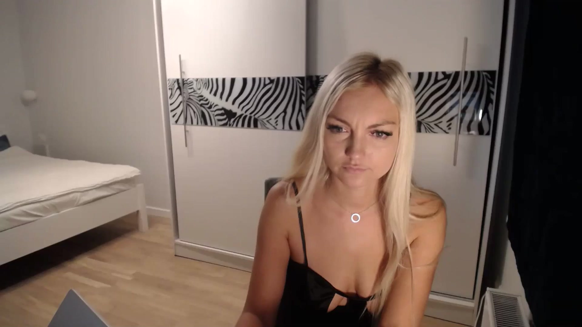 Gallery image thumbnail from AlissyaMay's myfreecams stream on, 09/27/2024, 16:30 image 12 of 20