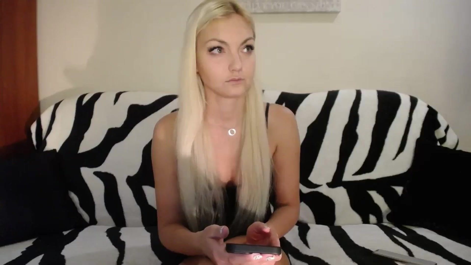 Gallery image thumbnail from AlissyaMay's myfreecams stream on, 10/06/2024, 12:10 image 20 of 20