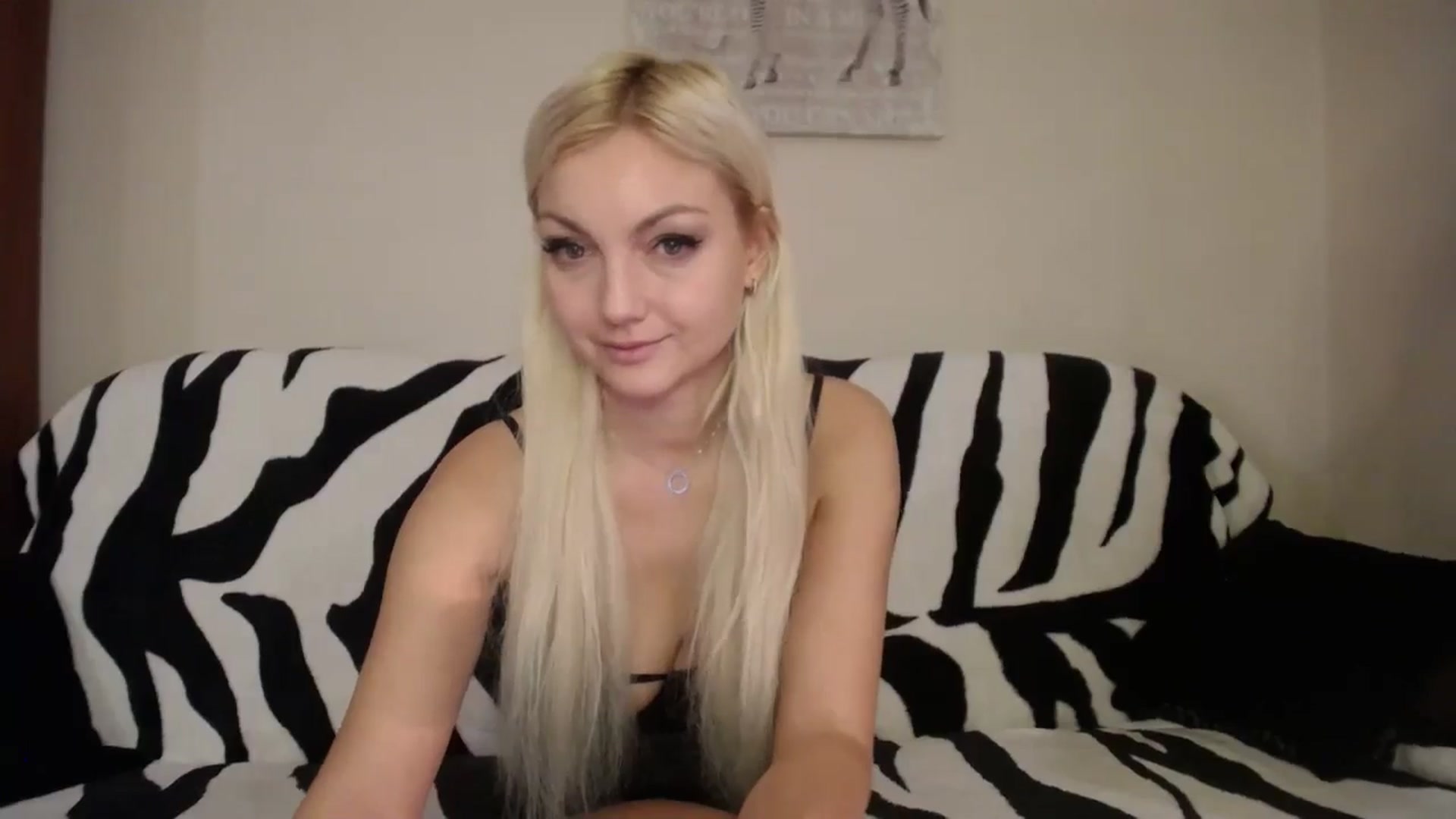 Gallery image thumbnail from AlissyaMay's myfreecams stream on, 10/09/2024, 11:32 image 13 of 20