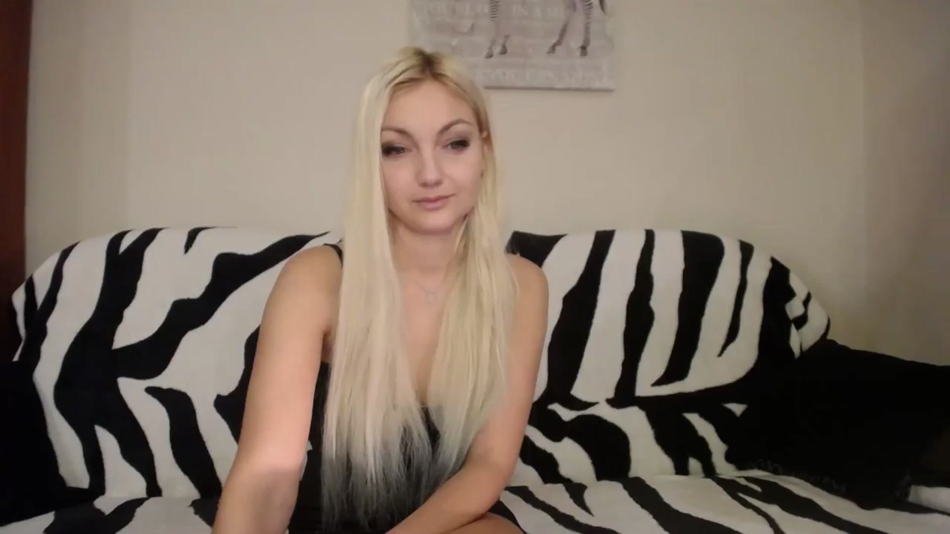 Gallery image thumbnail from AlissyaMay's myfreecams stream on, 10/09/2024, 11:32 image 2 of 20