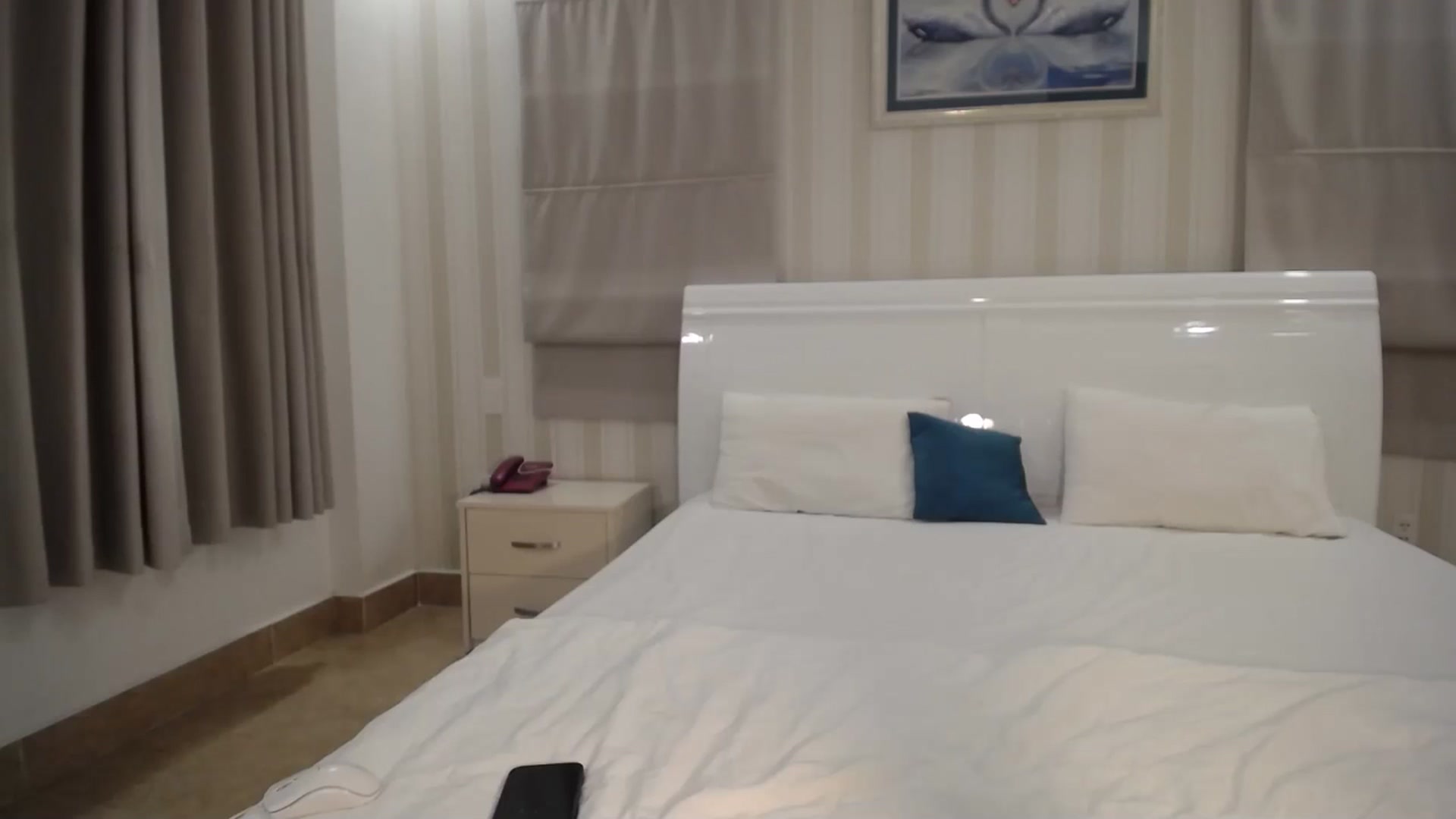 Gallery image thumbnail from AlissyaMay's myfreecams stream on, 12/16/2024, 23:13 image 9 of 20