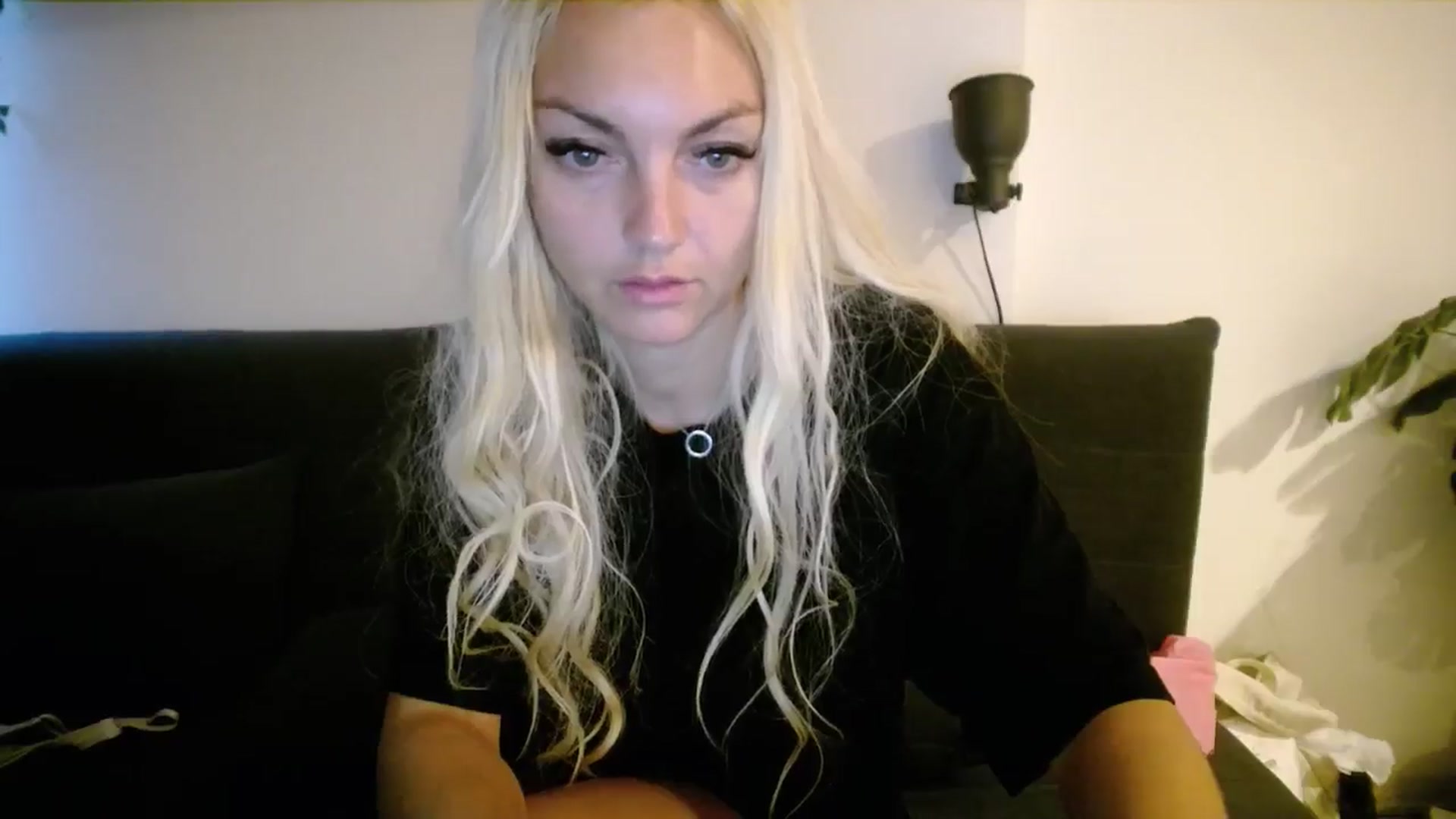 Gallery image thumbnail from AlissyaMay's myfreecams stream on, 01/06/2025, 07:59 image 17 of 20