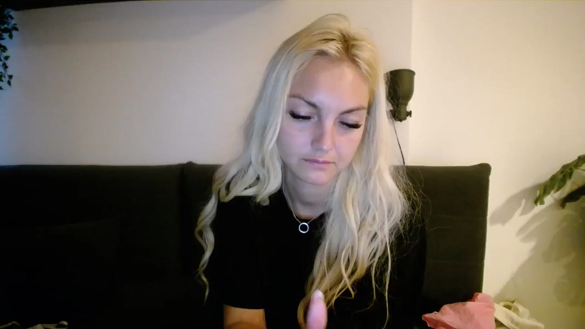 Gallery image thumbnail from AlissyaMay's myfreecams stream on, 01/06/2025, 07:59 image 8 of 20