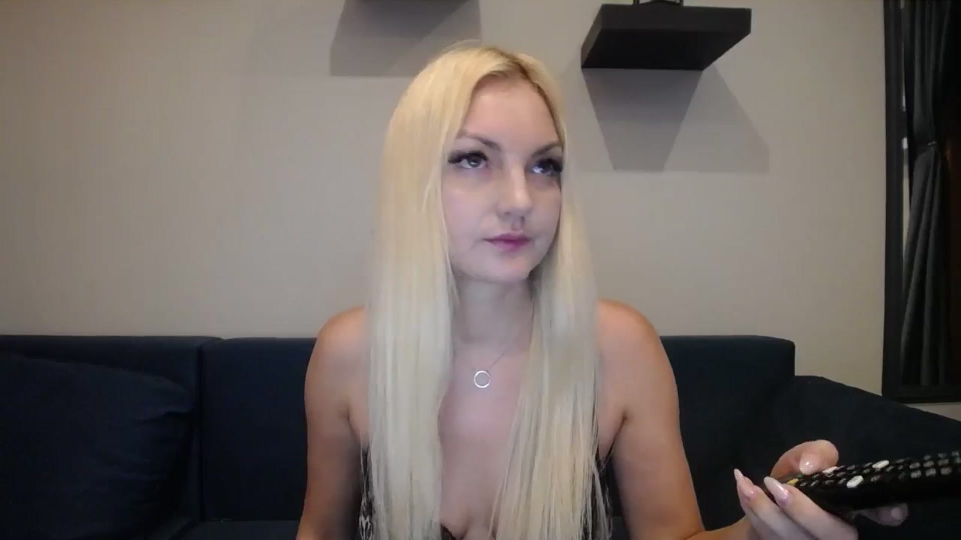 Gallery image thumbnail from AlissyaMay's myfreecams stream on, 02/05/2025, 13:50 image 9 of 20