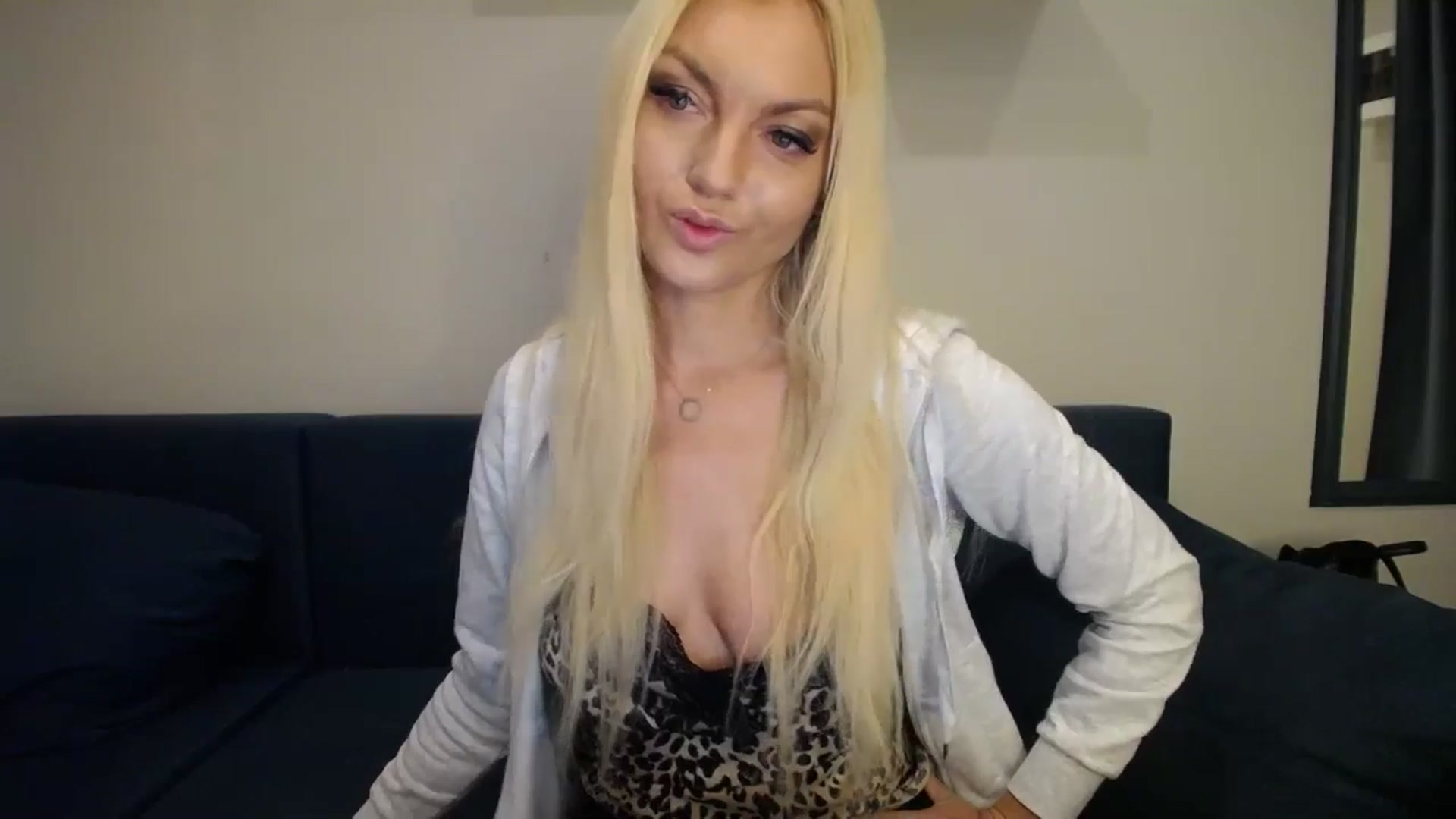 Gallery image thumbnail from AlissyaMay's myfreecams stream on, 02/10/2025, 12:26 image 5 of 20