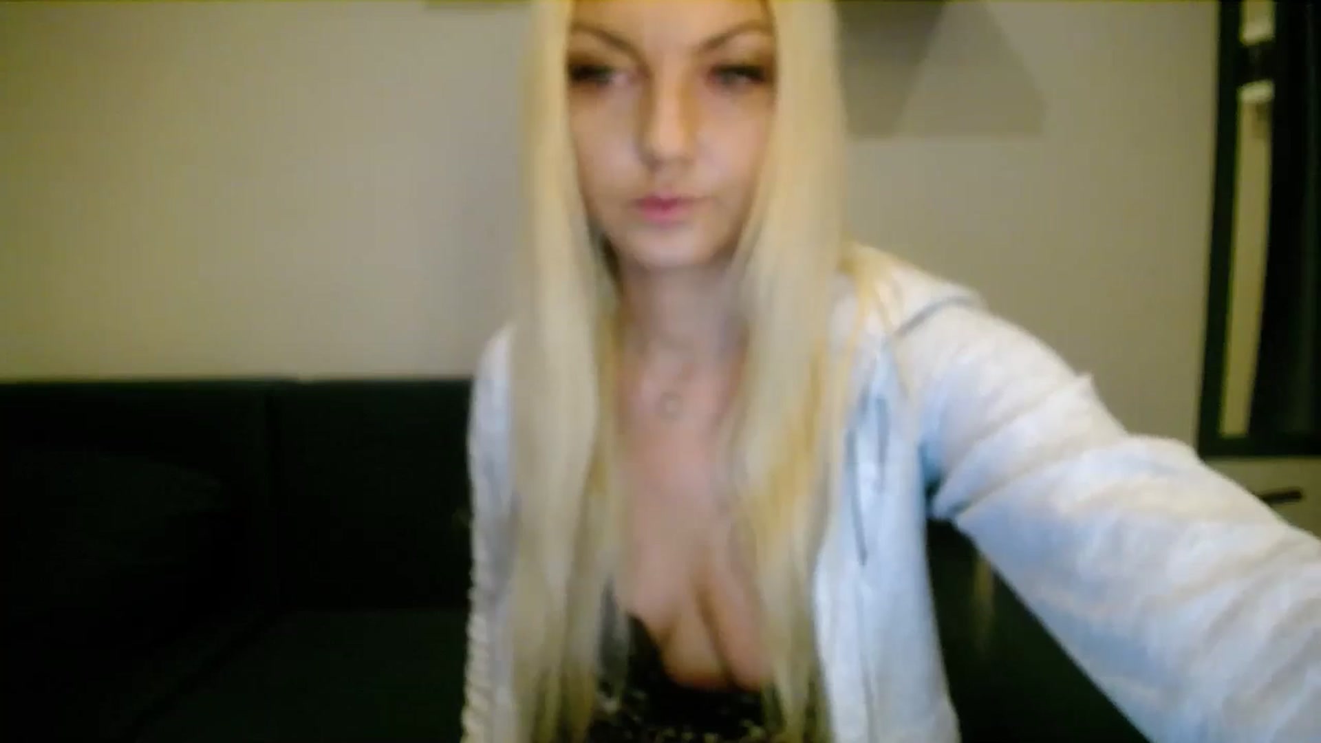 Gallery image thumbnail from AlissyaMay's myfreecams stream on, 02/10/2025, 12:26 image 4 of 20