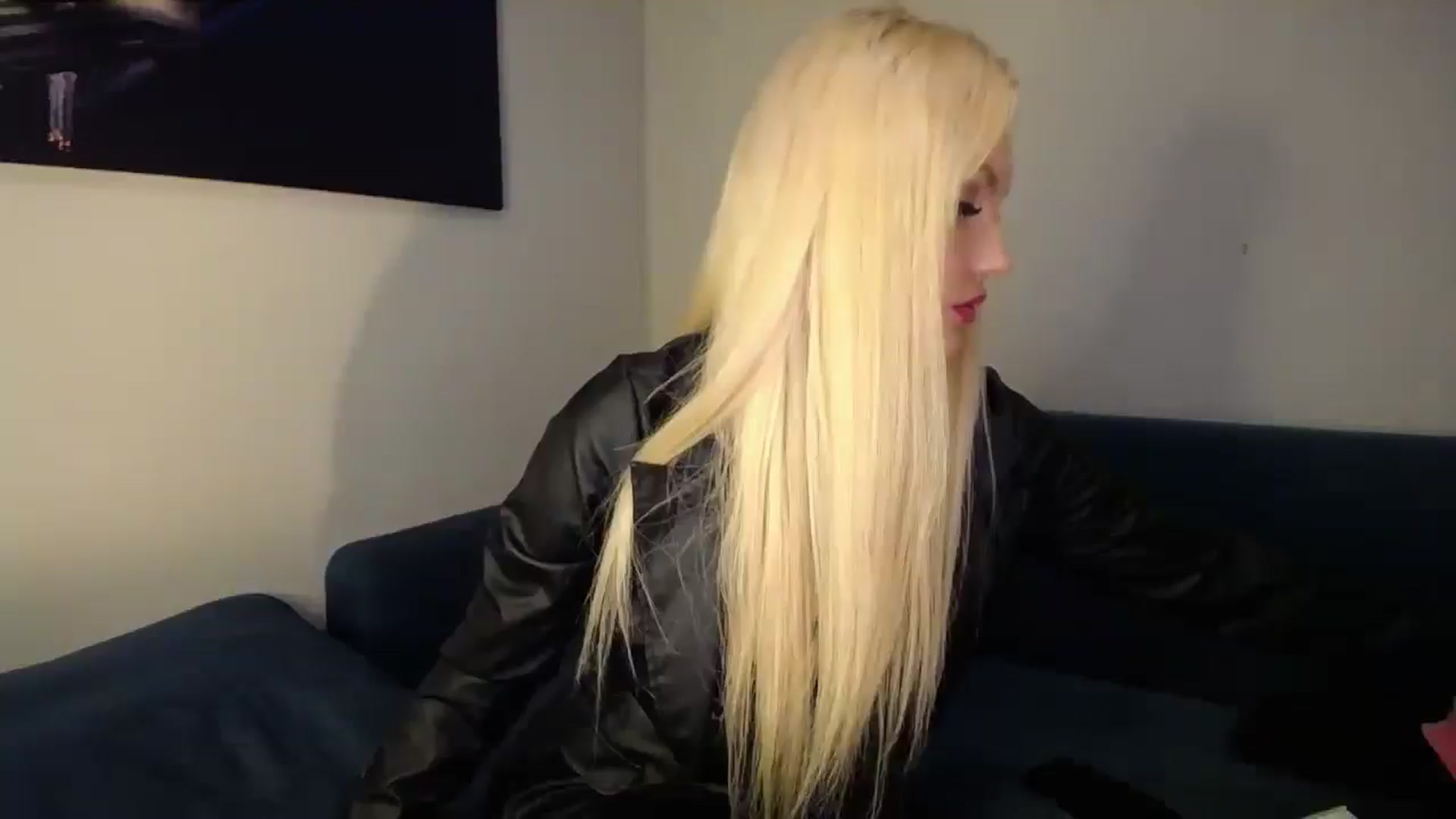 Gallery image thumbnail from AlissyaMay's myfreecams stream on, 02/14/2025, 01:53 image 2 of 20