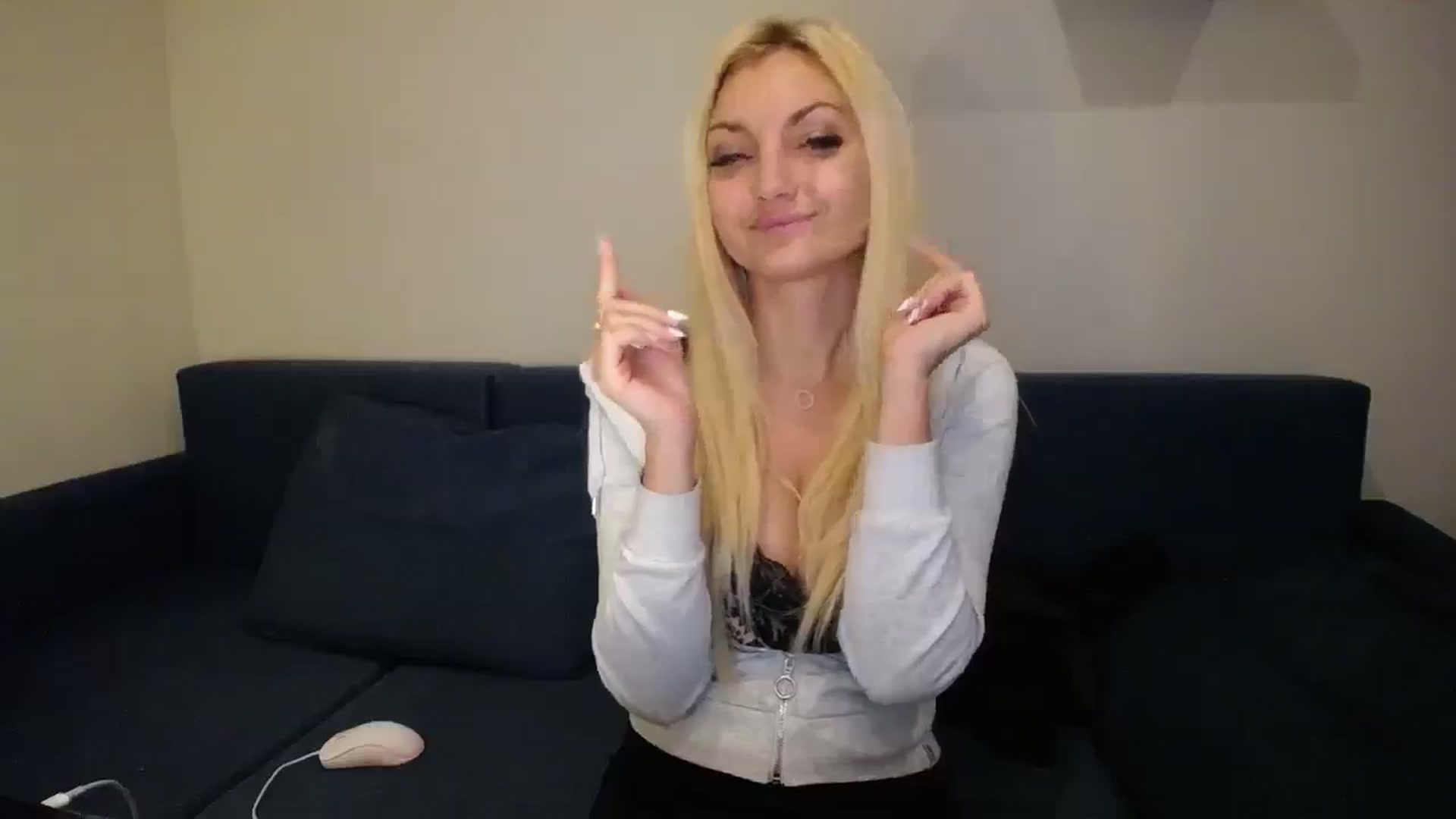 Gallery image thumbnail from AlissyaMay's myfreecams stream on, 02/18/2025, 17:44 image 18 of 20