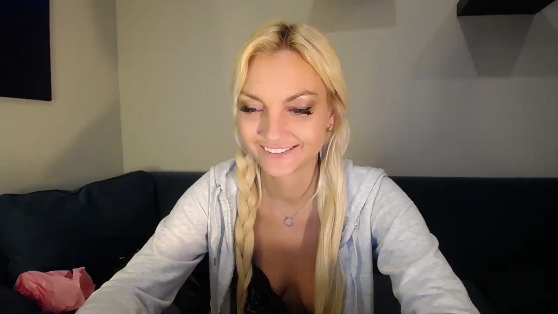Gallery image thumbnail from AlissyaMay's myfreecams stream on, 02/21/2025, 11:56 image 12 of 20