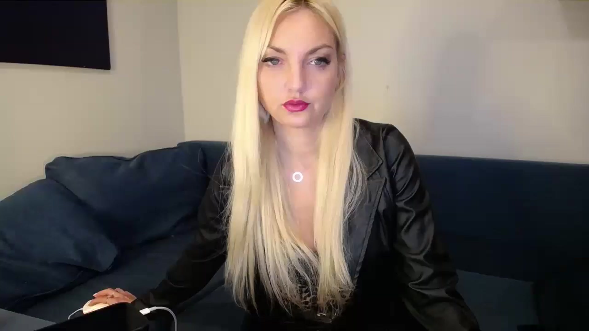 Gallery image thumbnail from AlissyaMay's myfreecams stream on, 02/22/2025, 13:53 image 1 of 20