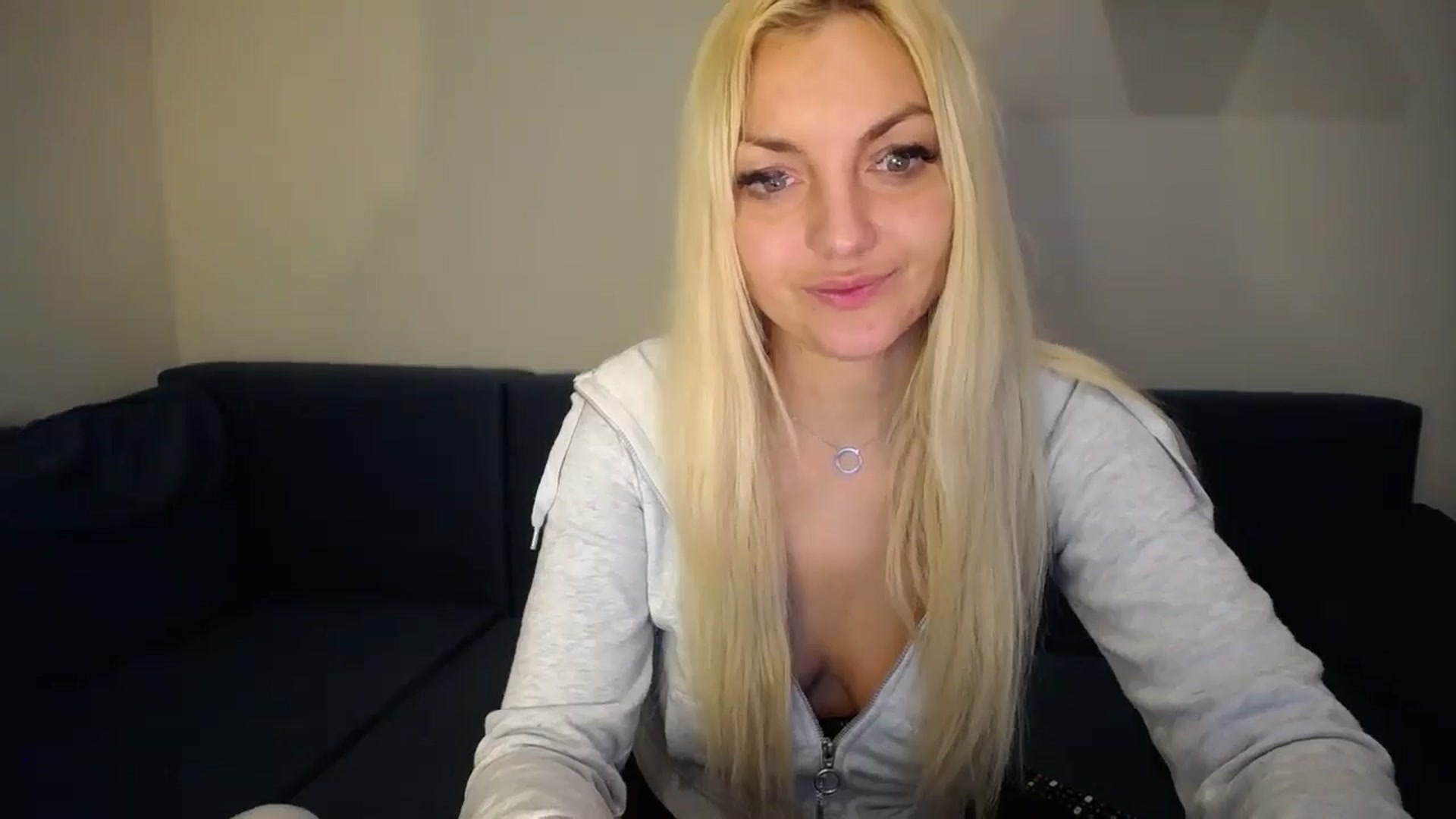Gallery image thumbnail from AlissyaMay's myfreecams stream on, 02/23/2025, 21:40 image 16 of 20