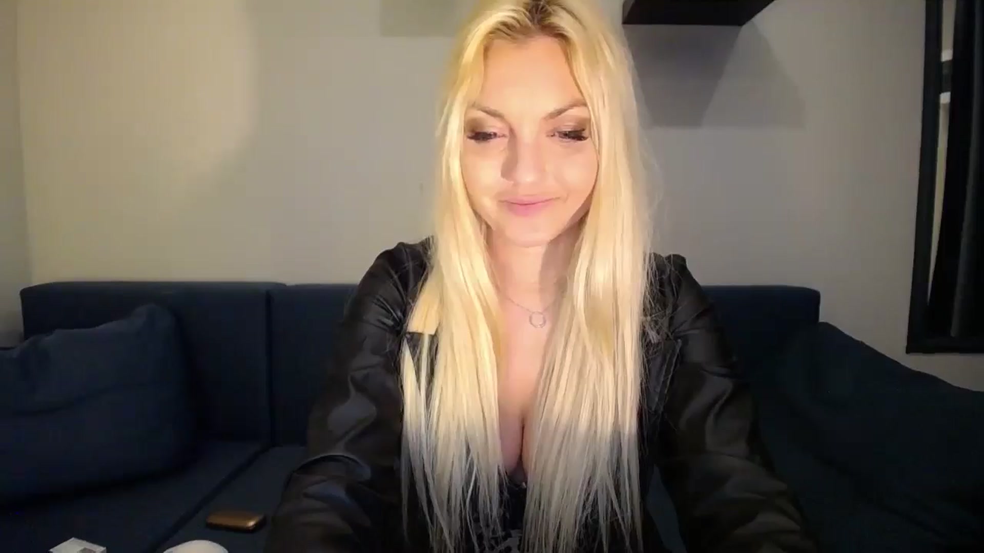 Gallery image thumbnail from AlissyaMay's myfreecams stream on, 02/25/2025, 08:06 image 11 of 20