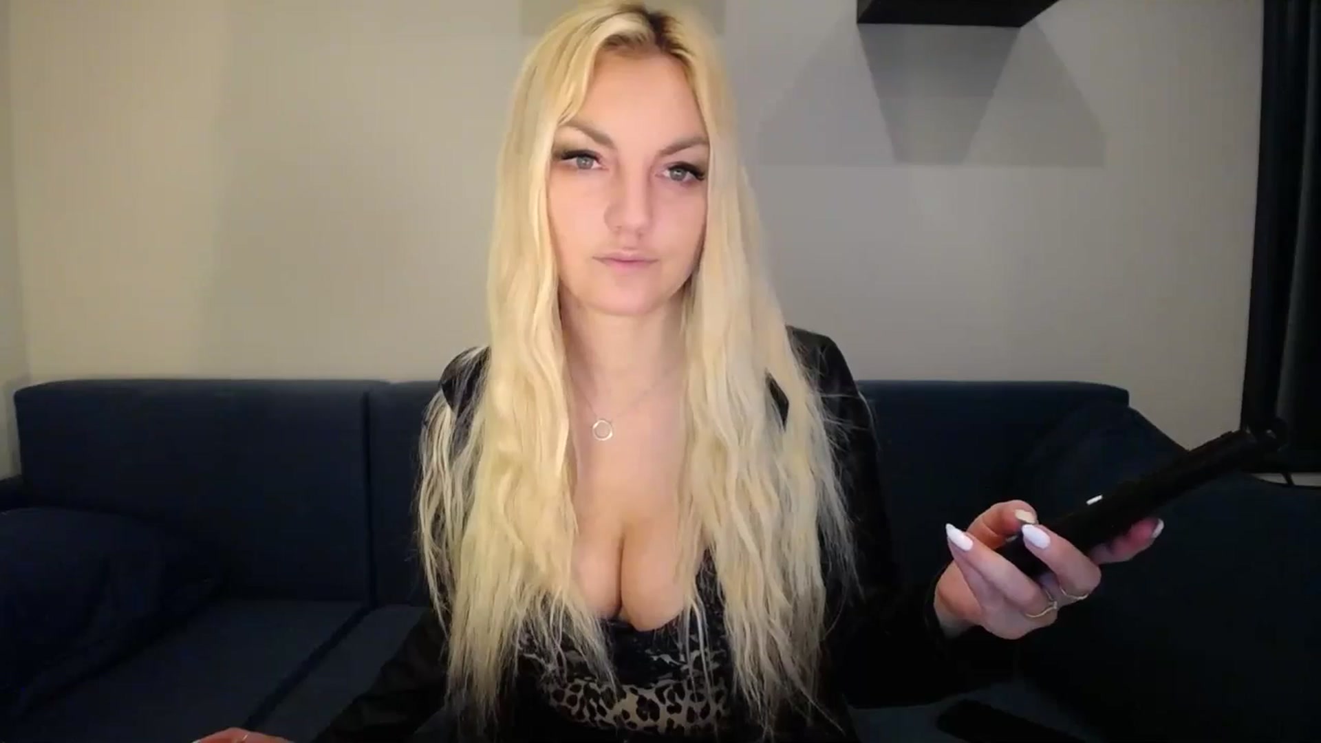Gallery image thumbnail from AlissyaMay's myfreecams stream on, 02/27/2025, 11:45 image 6 of 20