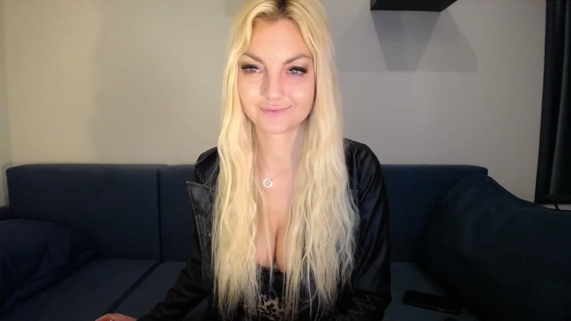 Gallery image thumbnail from AlissyaMay's myfreecams stream on, 02/27/2025, 11:45 image 18 of 20