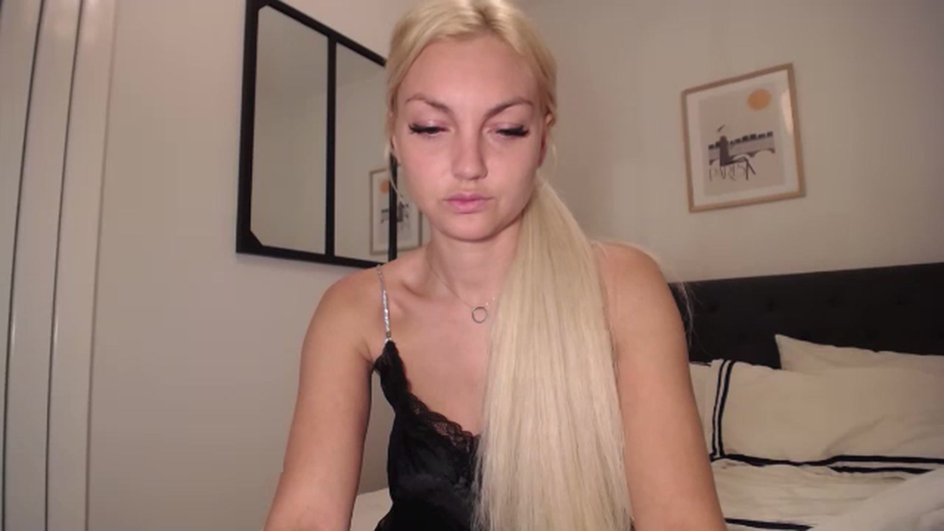Gallery image thumbnail from AlissyaMay's myfreecams stream on, 03/26/2025, 22:13 image 2 of 20
