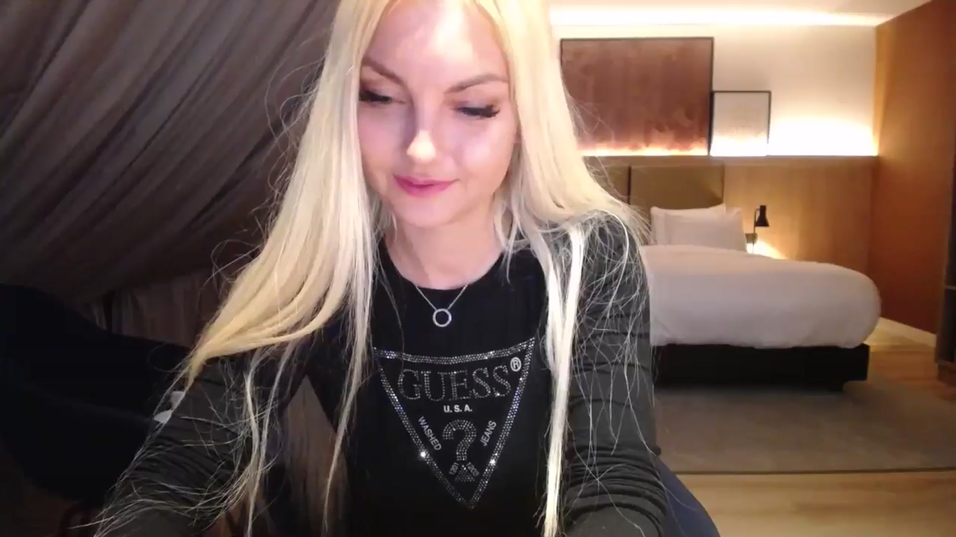 Gallery image thumbnail from AlissyaMay's myfreecams stream on, 04/05/2025, 01:02 image 8 of 20