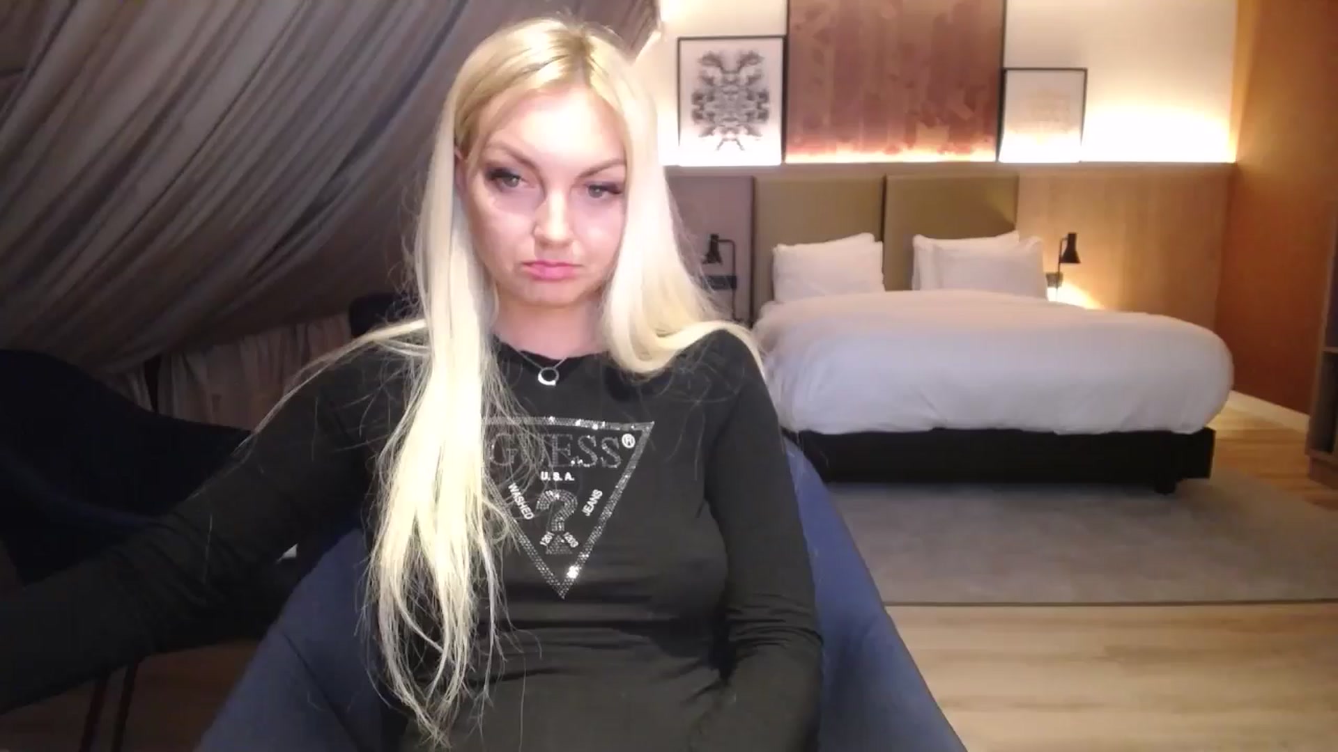 Gallery image thumbnail from AlissyaMay's myfreecams stream on, 04/05/2025, 01:02 image 1 of 20