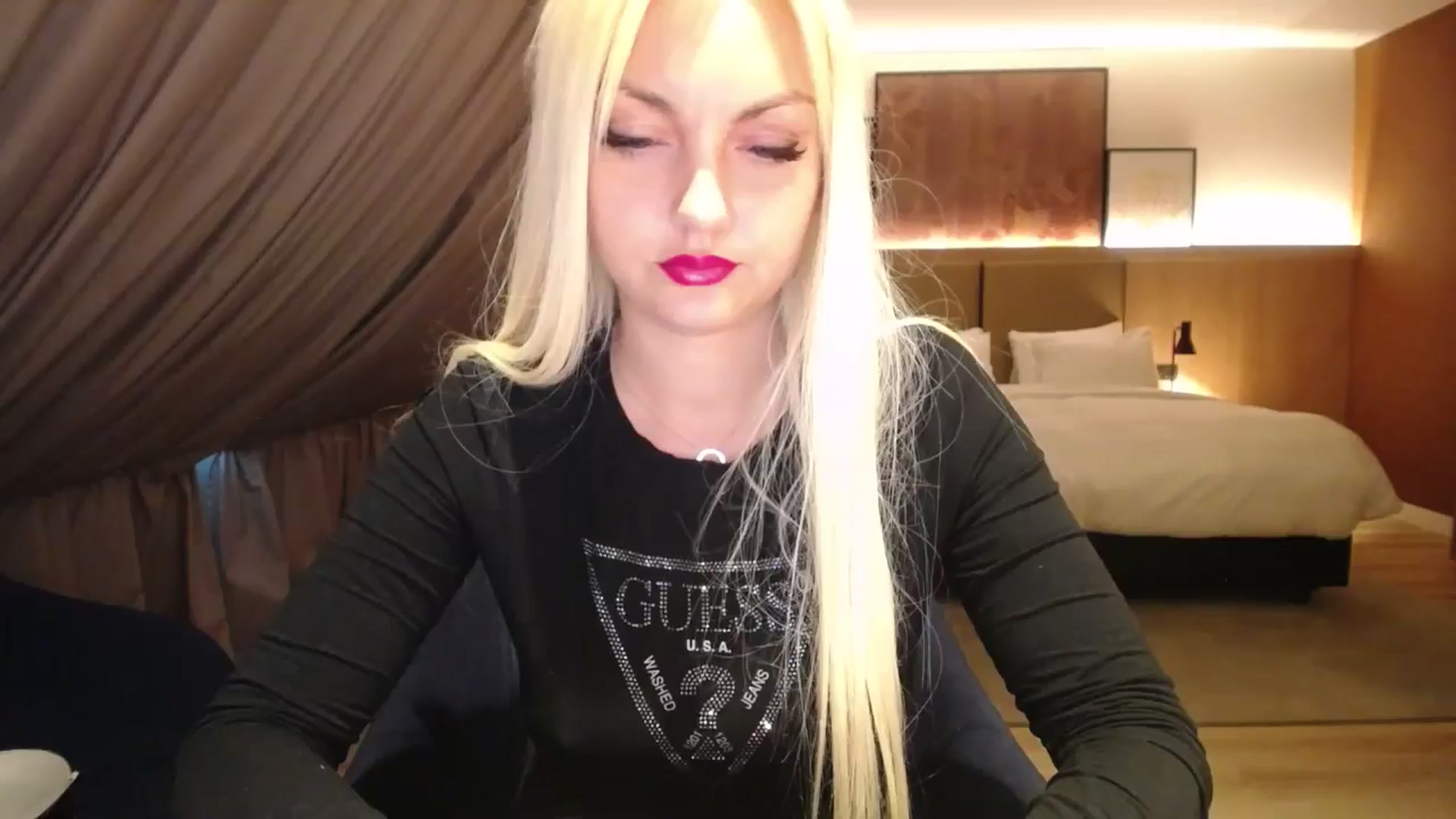Gallery image thumbnail from AlissyaMay's myfreecams stream on, 04/07/2025, 14:27 image 10 of 20