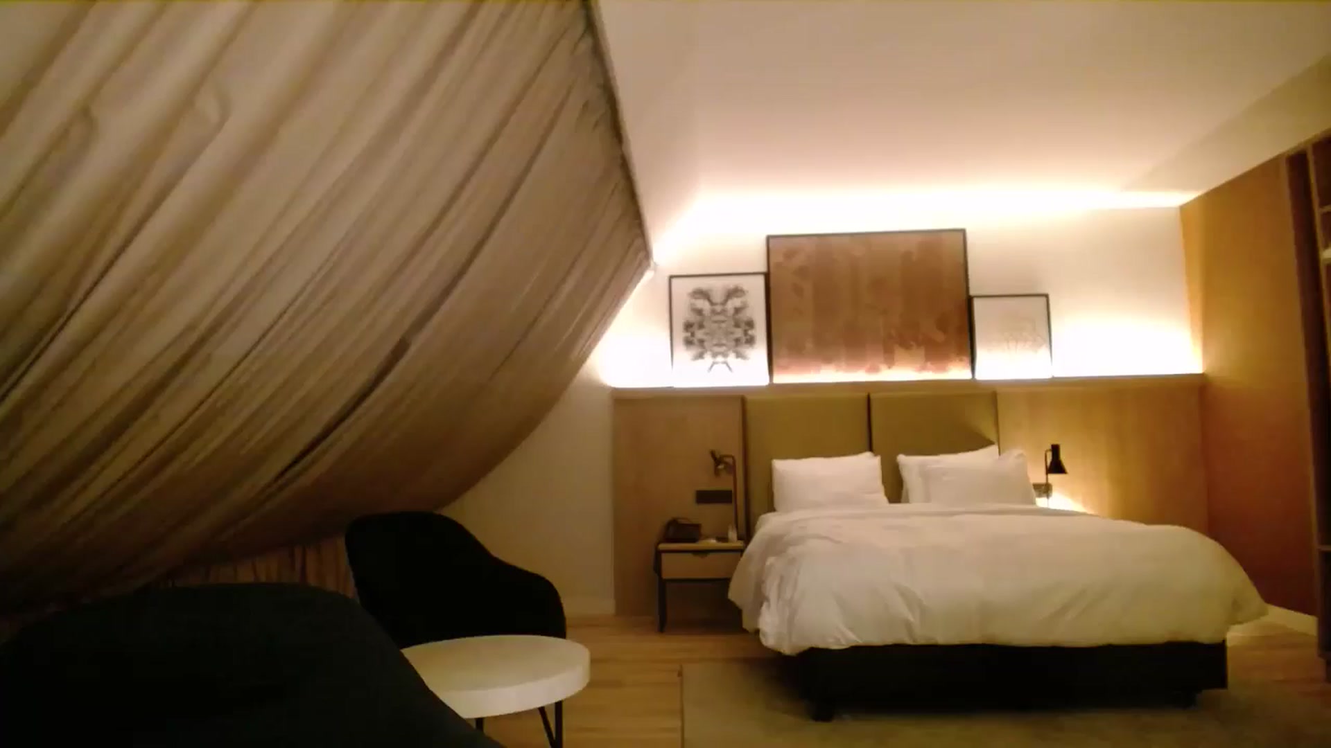 Gallery image thumbnail from AlissyaMay's myfreecams stream on, 04/07/2025, 17:57 image 14 of 20