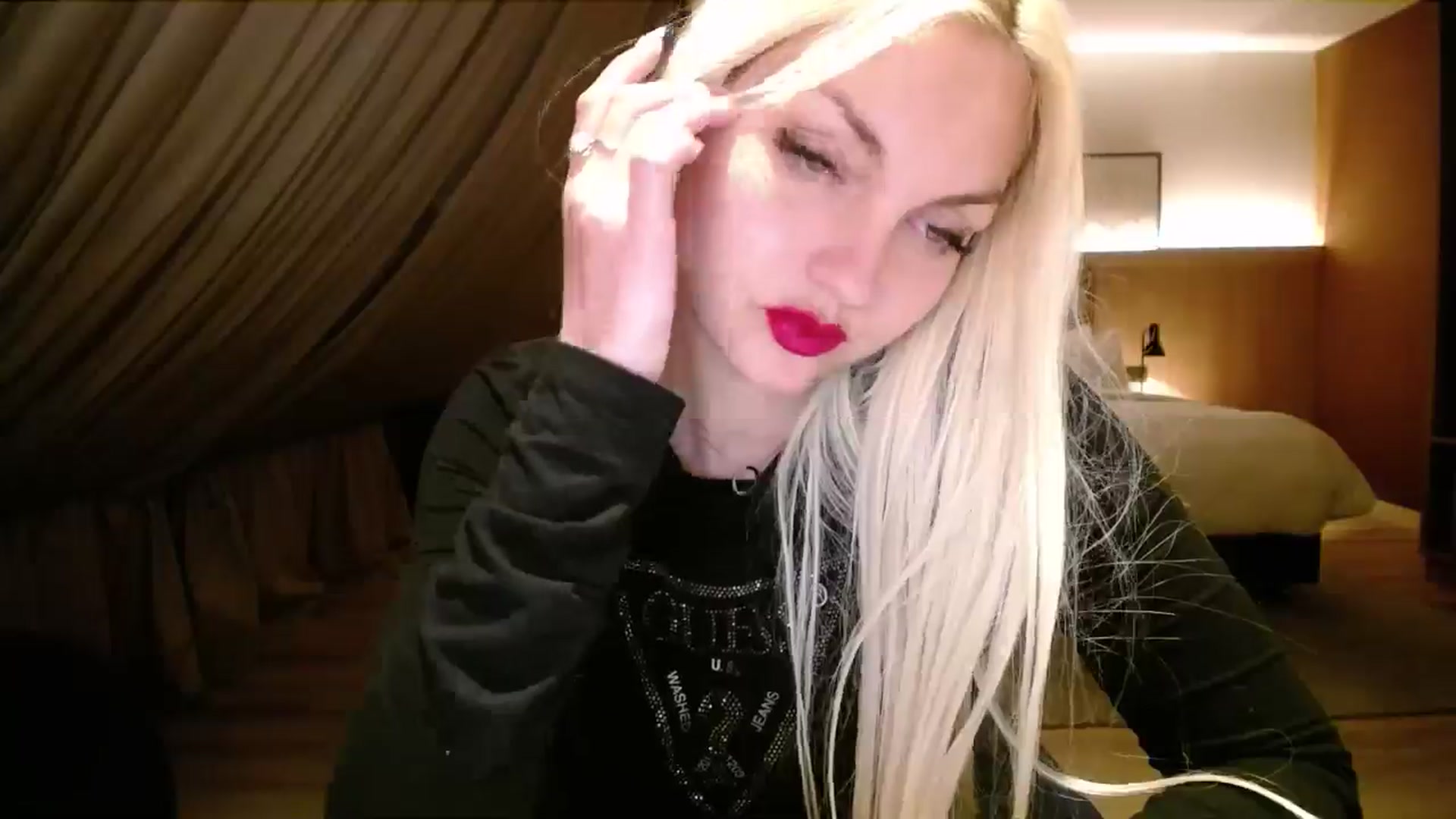 Gallery image thumbnail from AlissyaMay's myfreecams stream on, 04/07/2025, 22:56 image 5 of 20