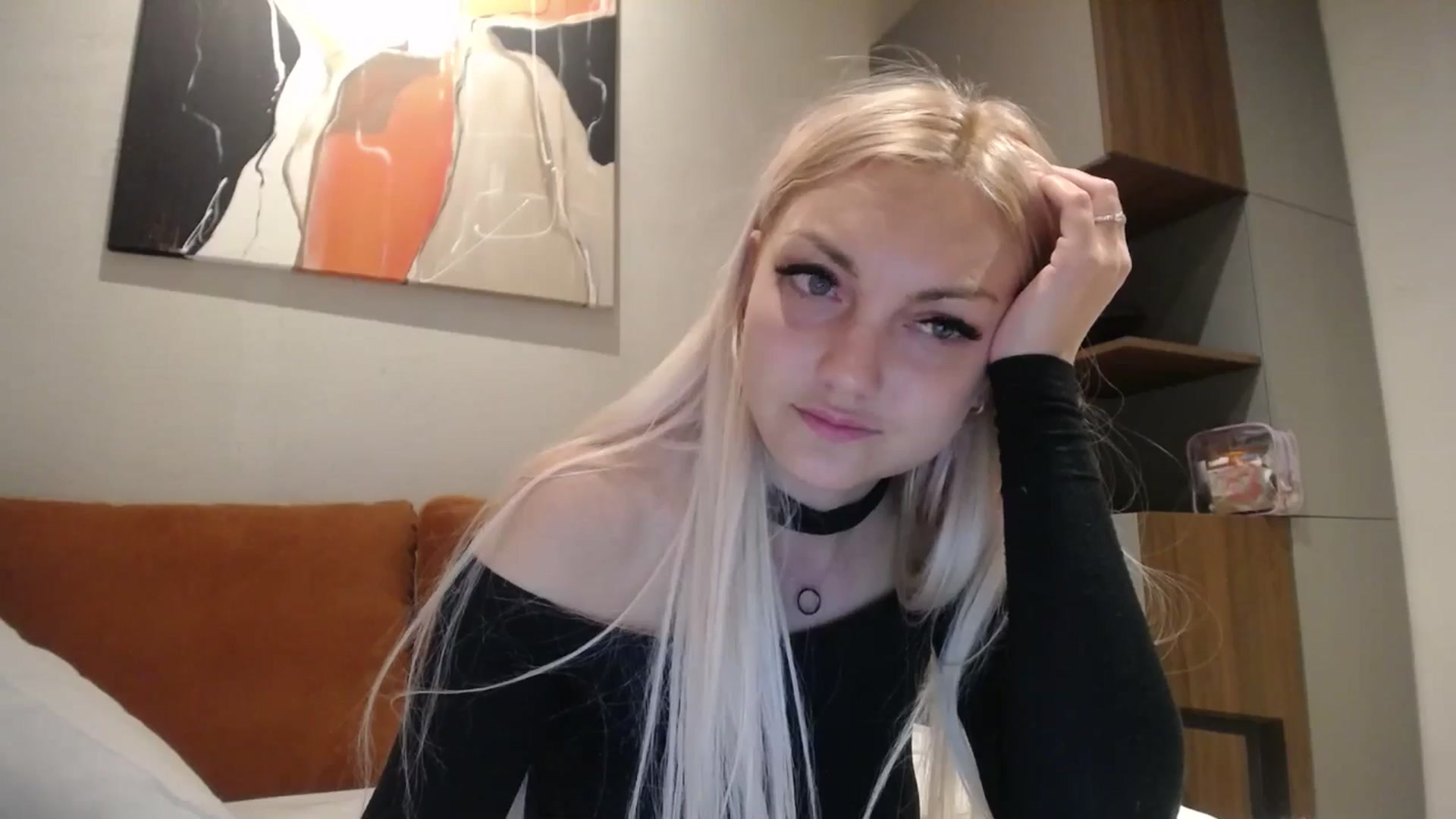Gallery image thumbnail from AlissyaMay's myfreecams stream on, 04/19/2025, 04:46 image 10 of 20