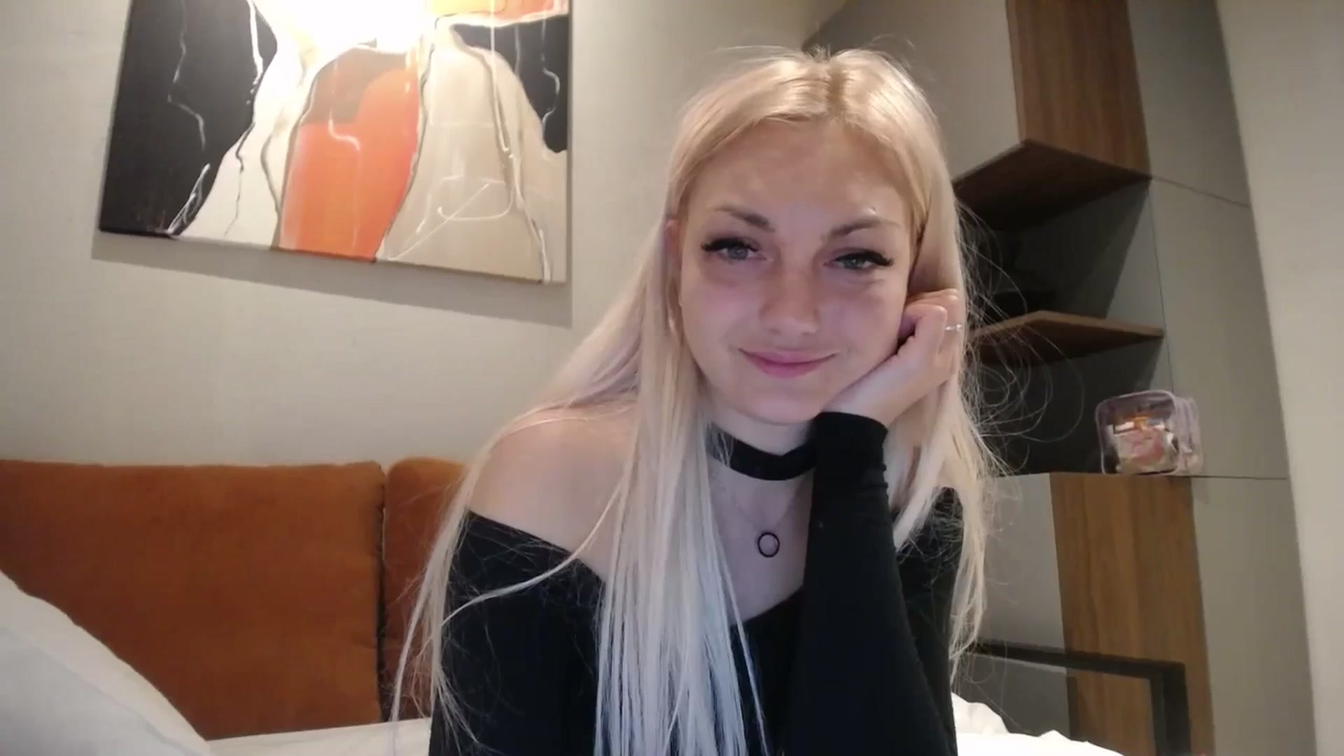 Gallery image thumbnail from AlissyaMay's myfreecams stream on, 04/19/2025, 04:46 image 9 of 20