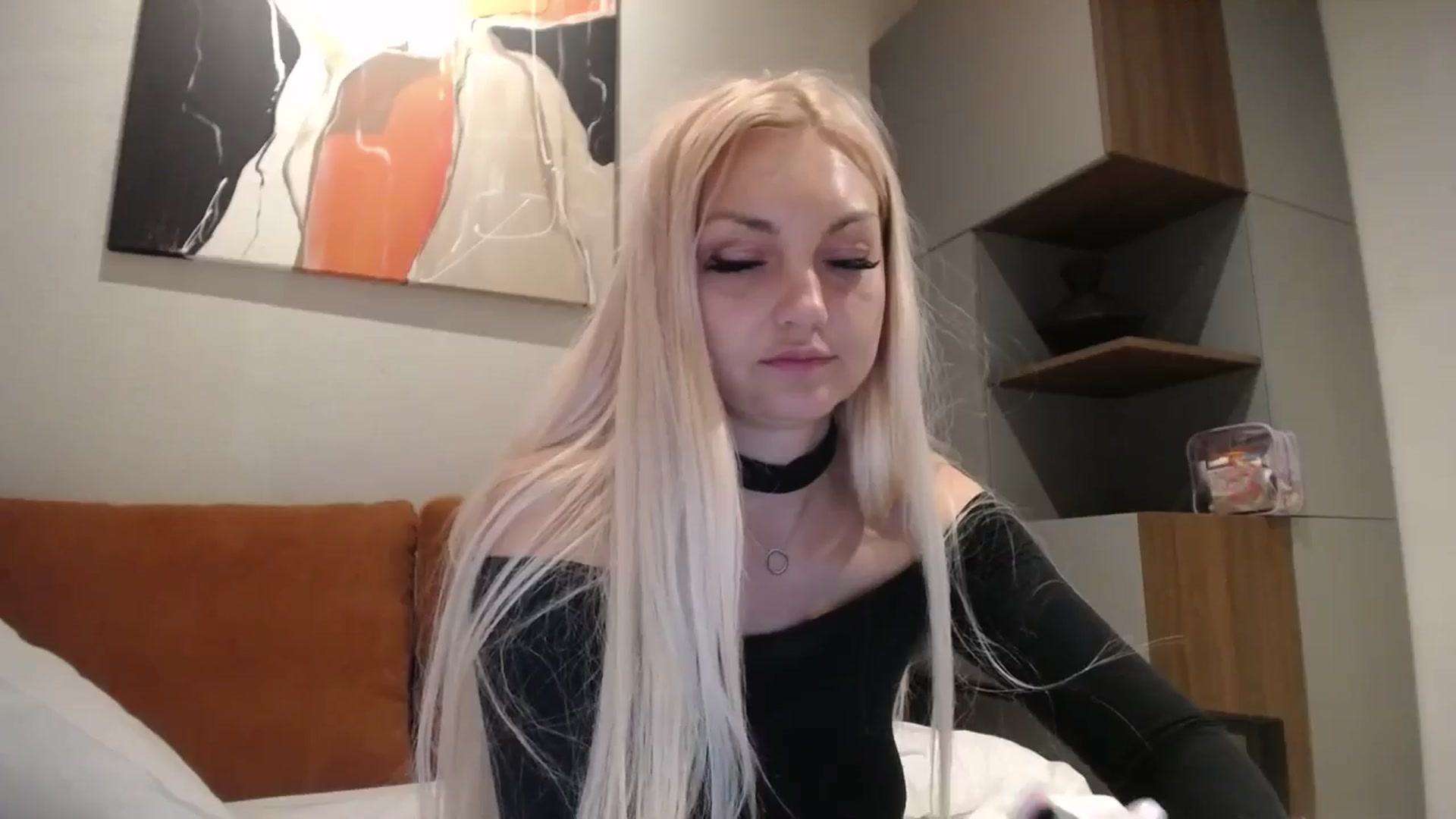 Gallery image thumbnail from AlissyaMay's myfreecams stream on, 04/19/2025, 04:46 image 7 of 20