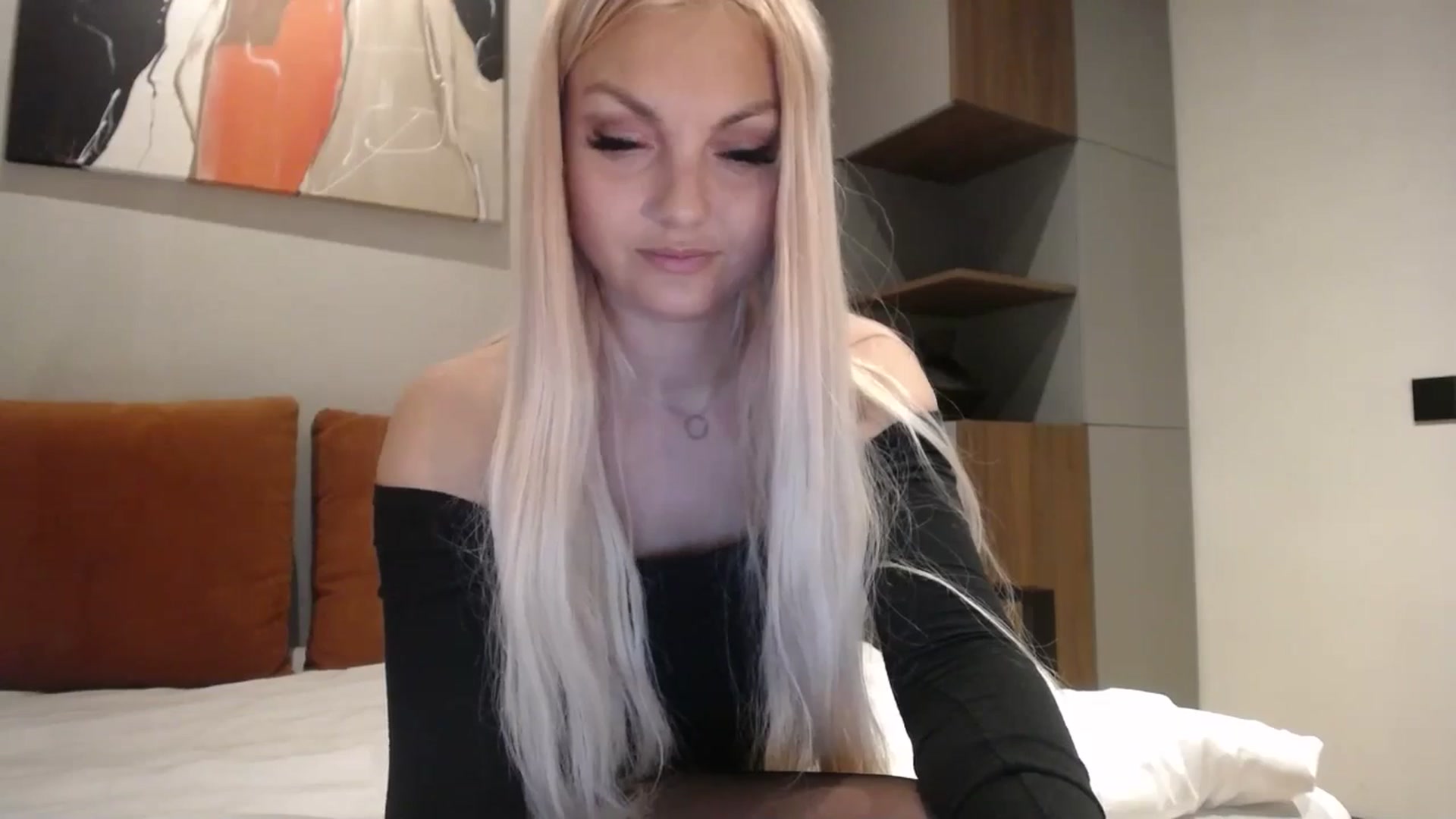 Gallery image thumbnail from AlissyaMay's myfreecams stream on, 04/20/2025, 22:54 image 3 of 20