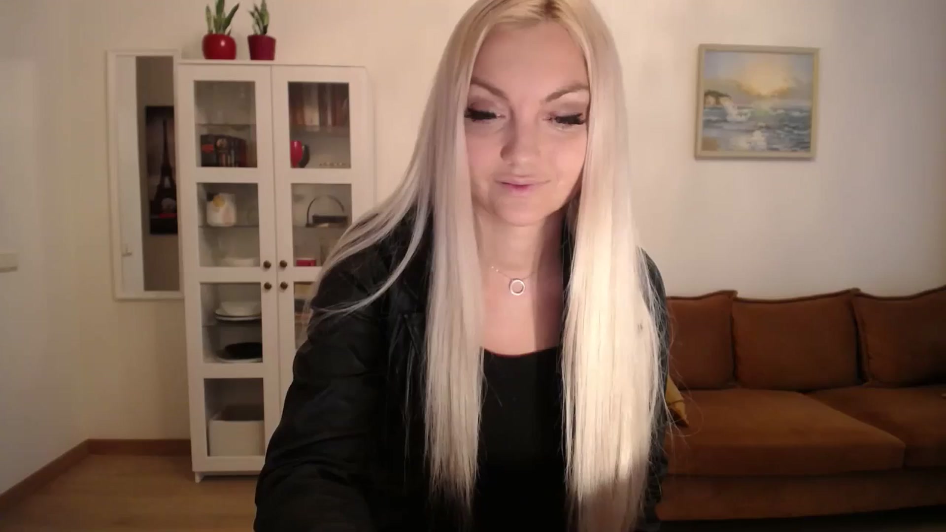 Gallery image thumbnail from AlissyaMay's myfreecams stream on, 04/25/2025, 13:04 image 1 of 20
