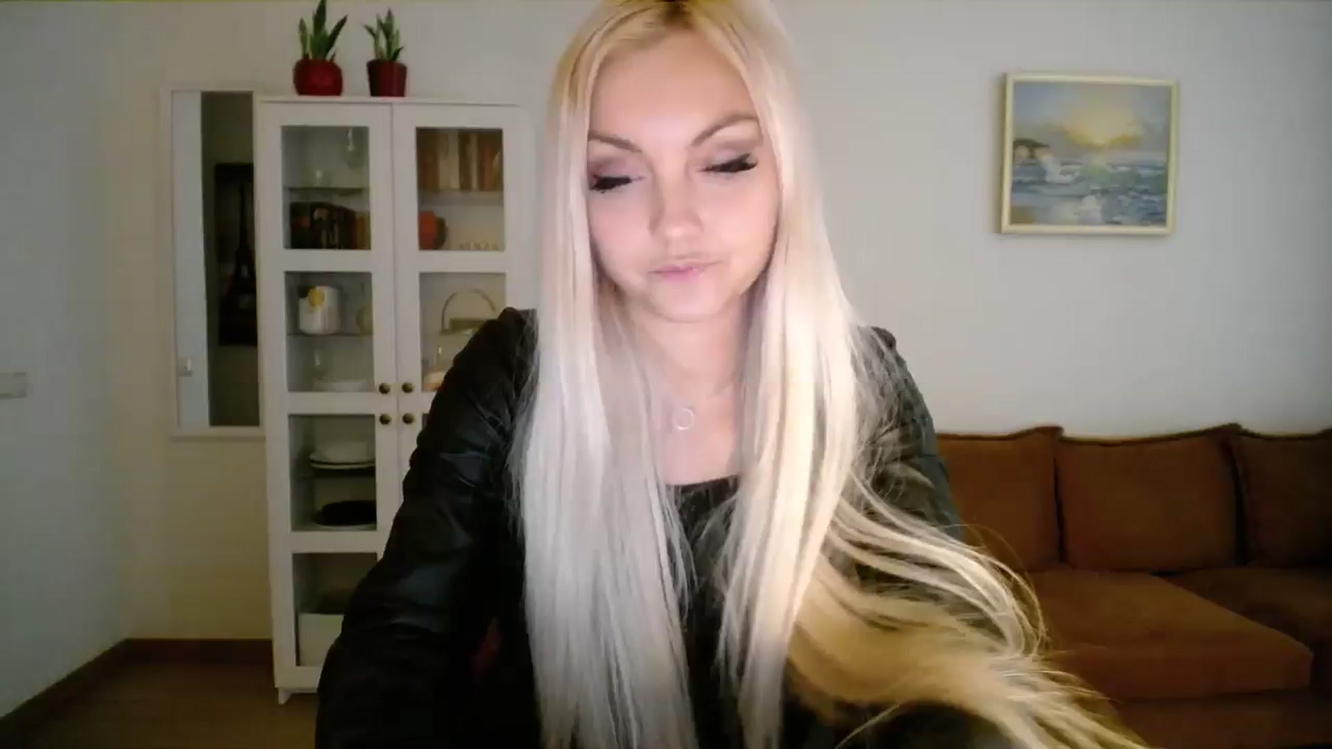 Gallery image thumbnail from AlissyaMay's myfreecams stream on, 04/25/2025, 13:04 image 18 of 20