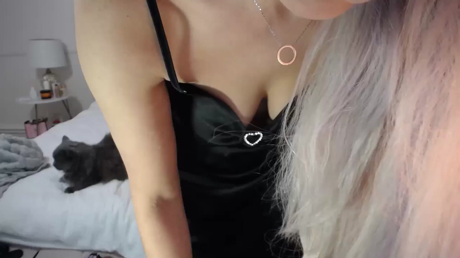 Gallery image thumbnail from AlissyaMay's myfreecams stream on, 05/14/2025, 09:07 image 1 of 20