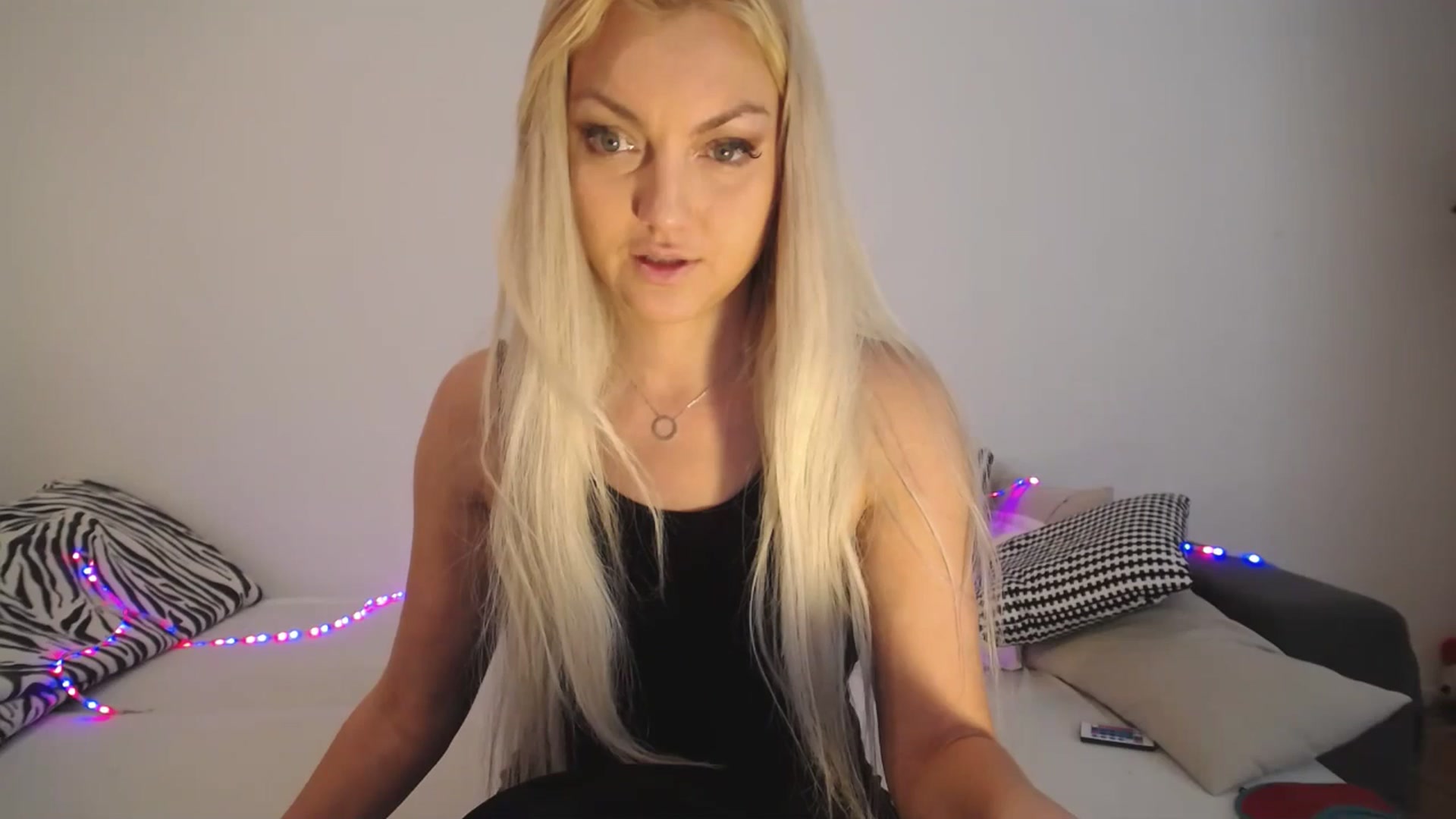 Gallery image thumbnail from AlissyaMay's myfreecams stream on, 06/10/2025, 06:26 image 8 of 20