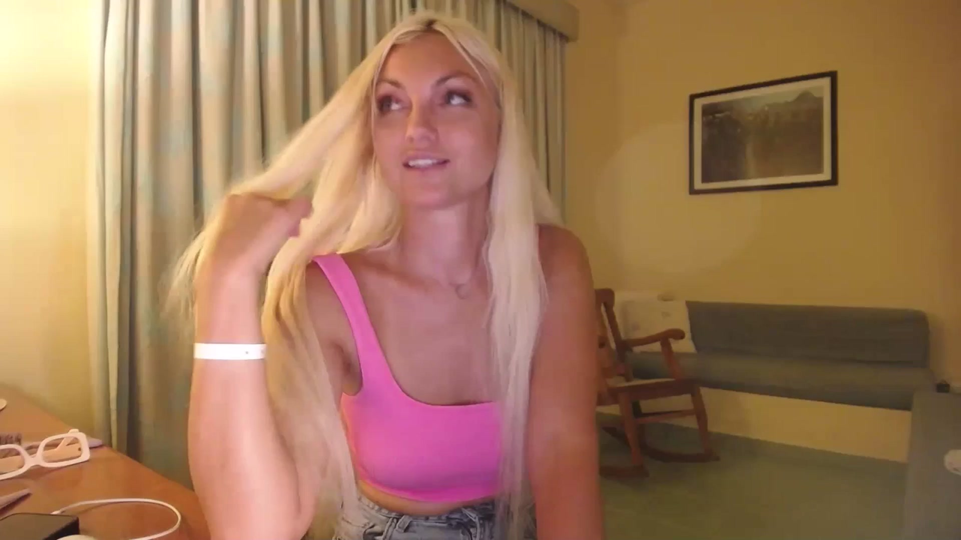 Gallery image thumbnail from AlissyaMay's myfreecams stream on, 07/11/2025, 05:33 image 9 of 20