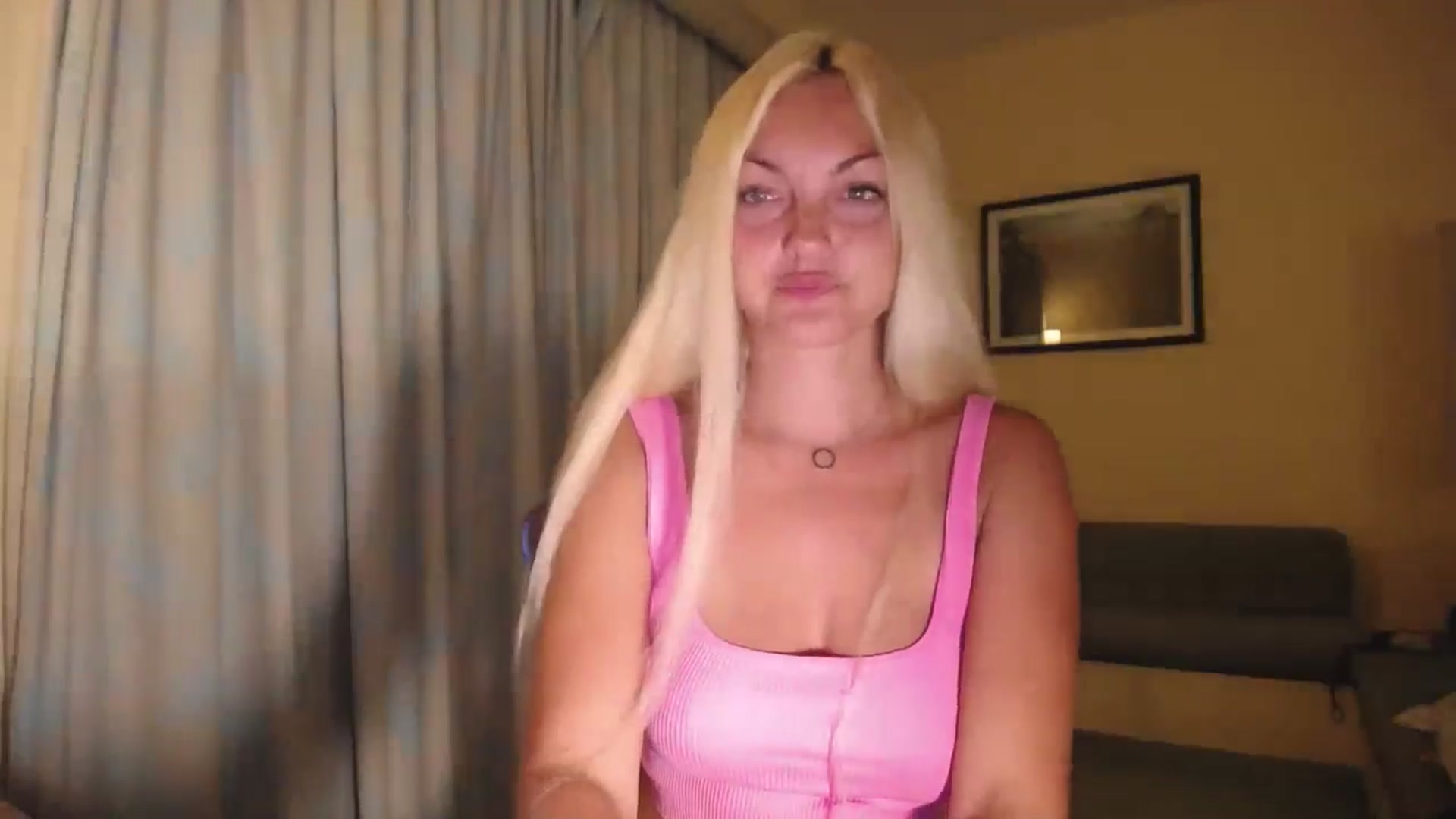 Gallery image thumbnail from AlissyaMay's myfreecams stream on, 07/16/2025, 01:07 image 20 of 20