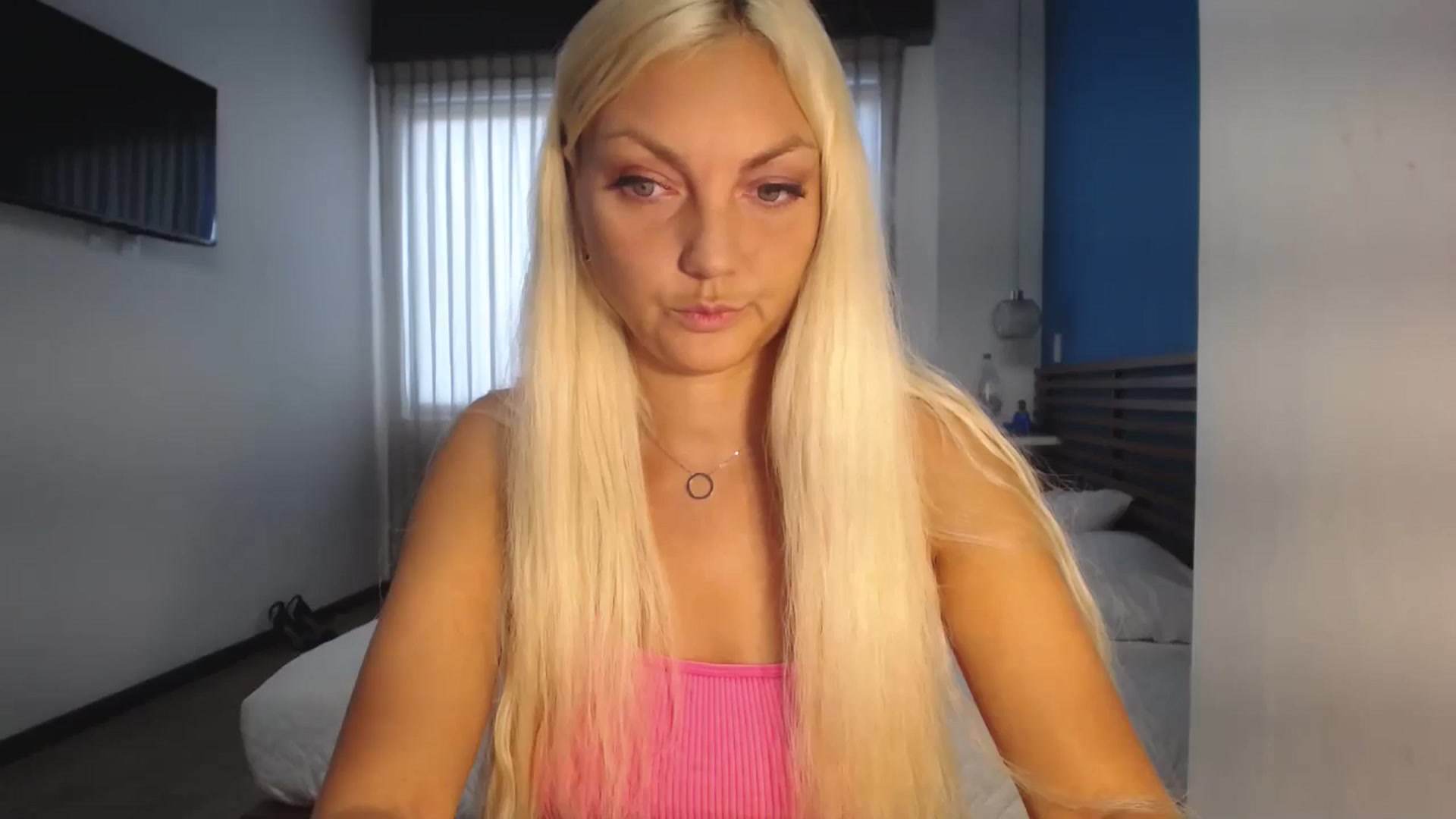 Gallery image thumbnail from AlissyaMay's myfreecams stream on, 07/19/2025, 23:28 image 4 of 20