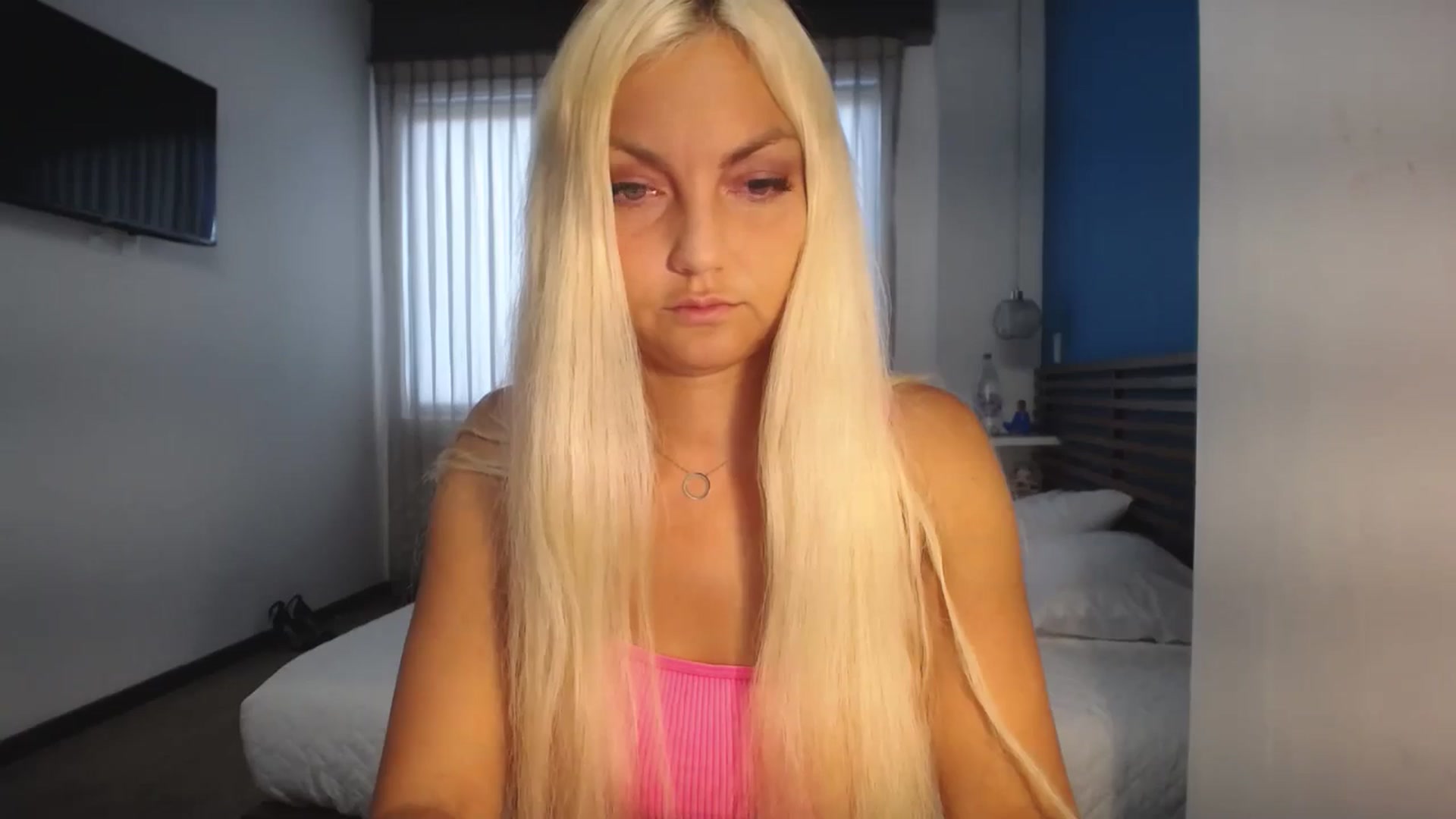 Gallery image thumbnail from AlissyaMay's myfreecams stream on, 07/19/2025, 23:28 image 8 of 20