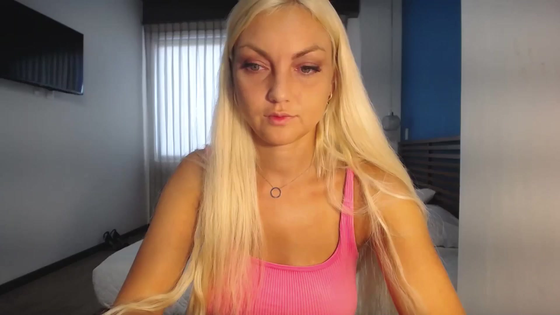 Gallery image thumbnail from AlissyaMay's myfreecams stream on, 07/19/2025, 23:28 image 1 of 20
