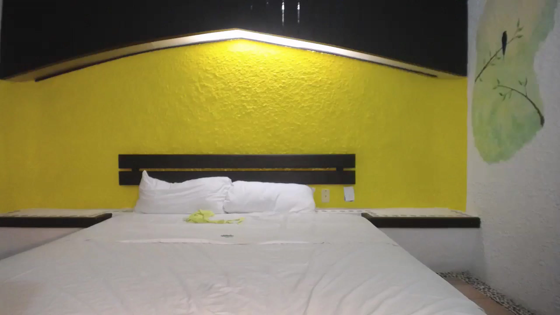 Gallery image thumbnail from AlissyaMay's myfreecams stream on, 07/21/2025, 06:29 image 9 of 20