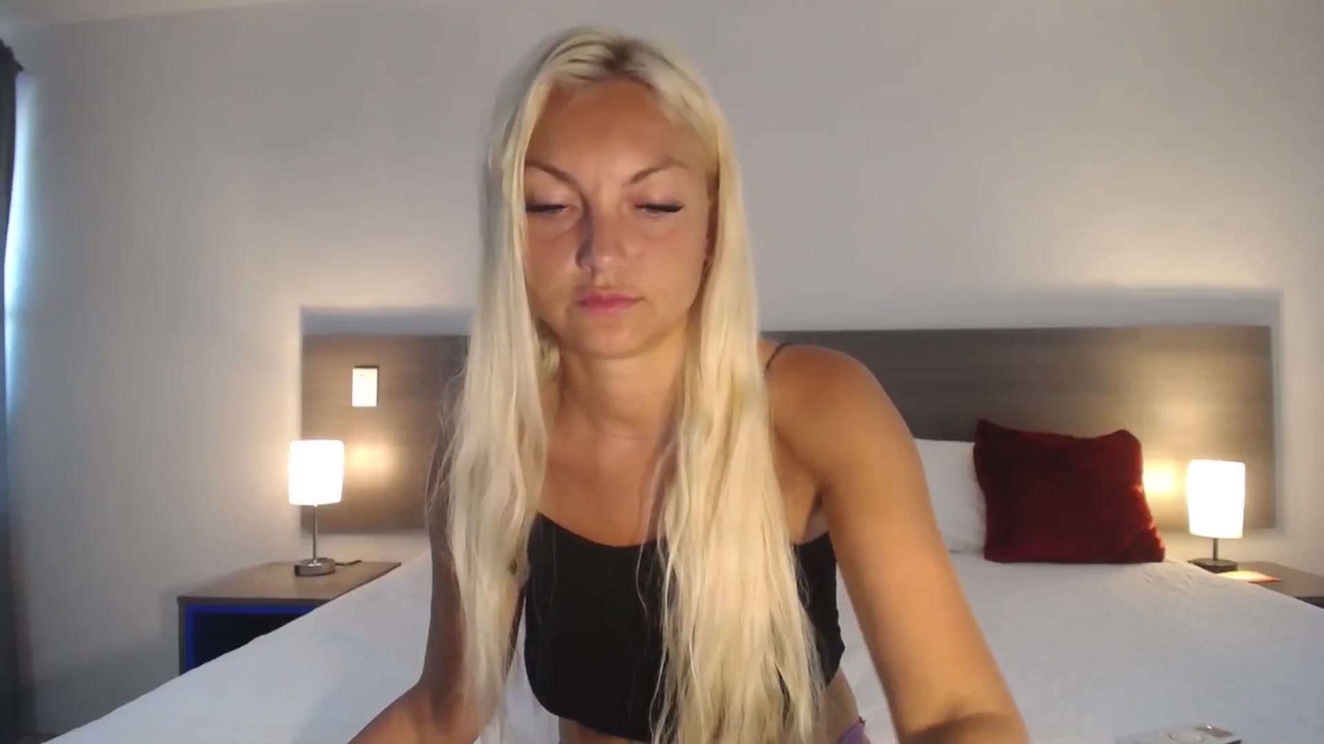 Gallery image thumbnail from AlissyaMay's myfreecams stream on, 07/27/2025, 23:21 image 9 of 20