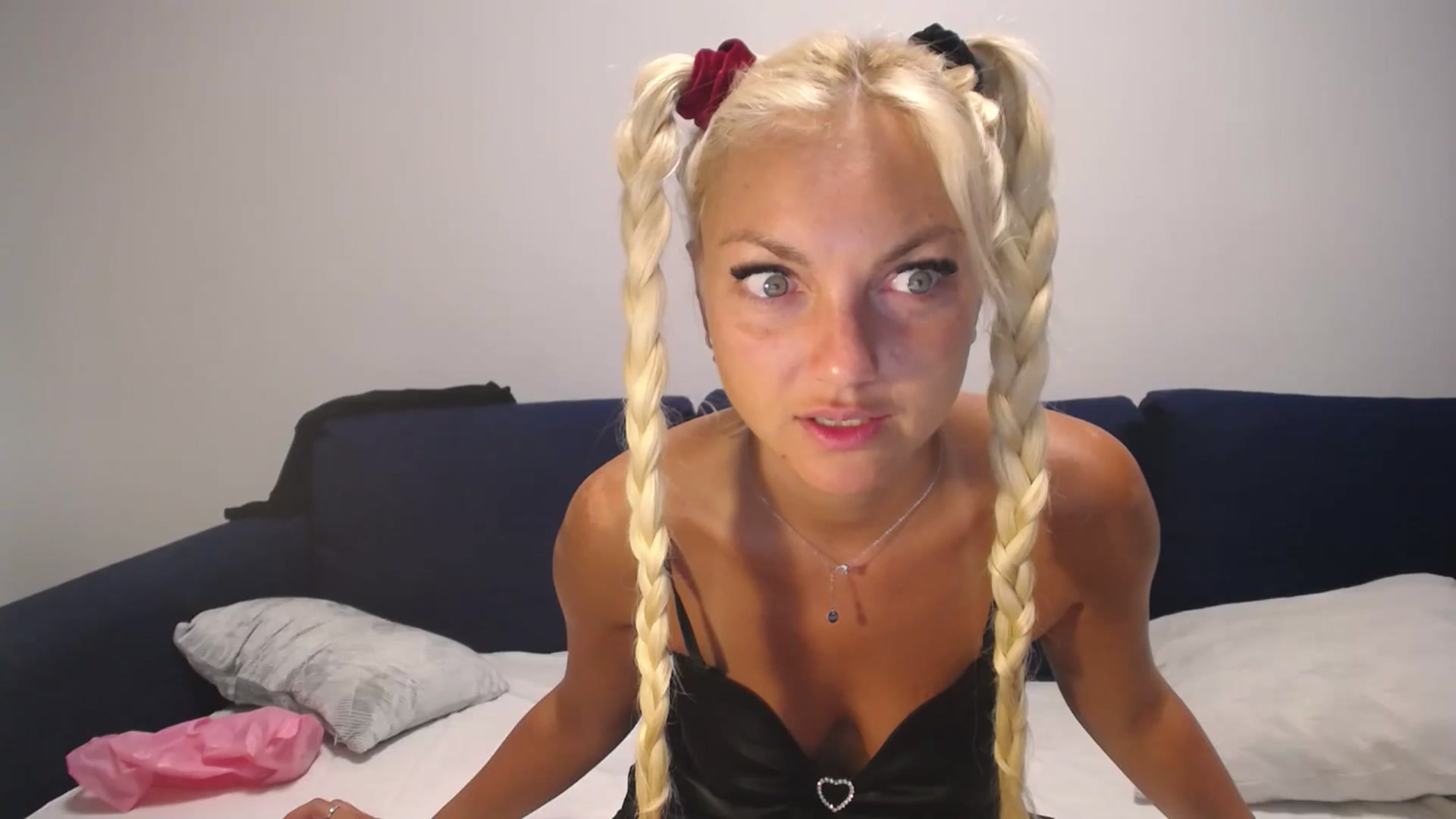 Gallery image thumbnail from AlissyaMay's myfreecams stream on, 08/03/2025, 06:08 image 12 of 20